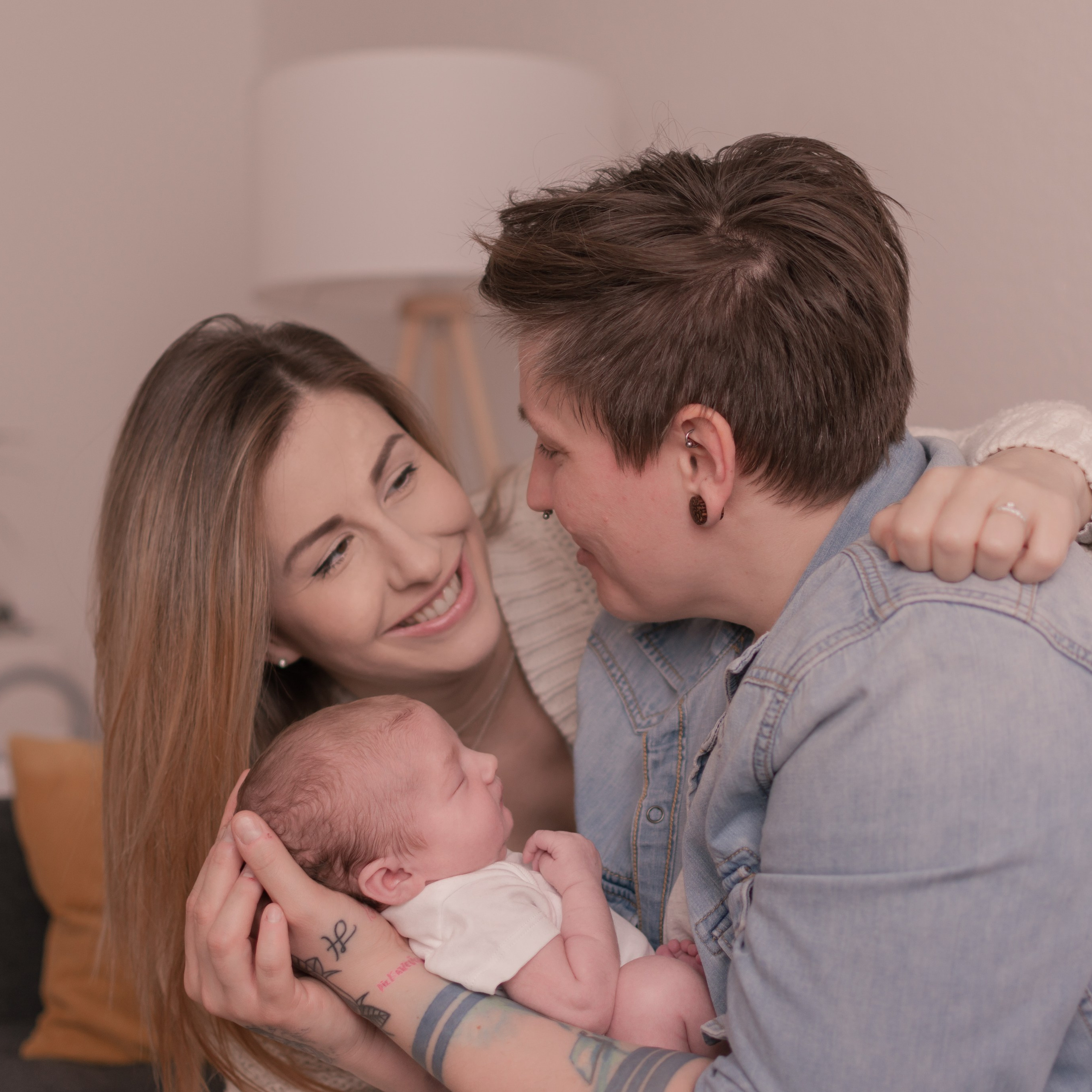 Testimonials. Maternity Newborn and Family photographer Hamburg Claire Hambley