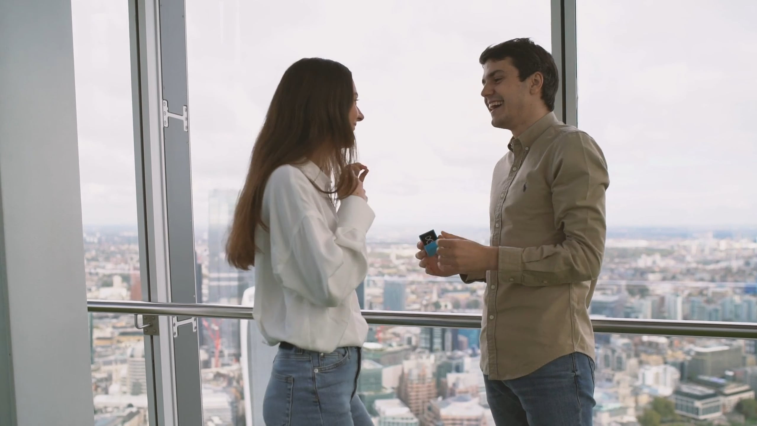 Proposal session by Tower Bridge. London portrait and family photographer