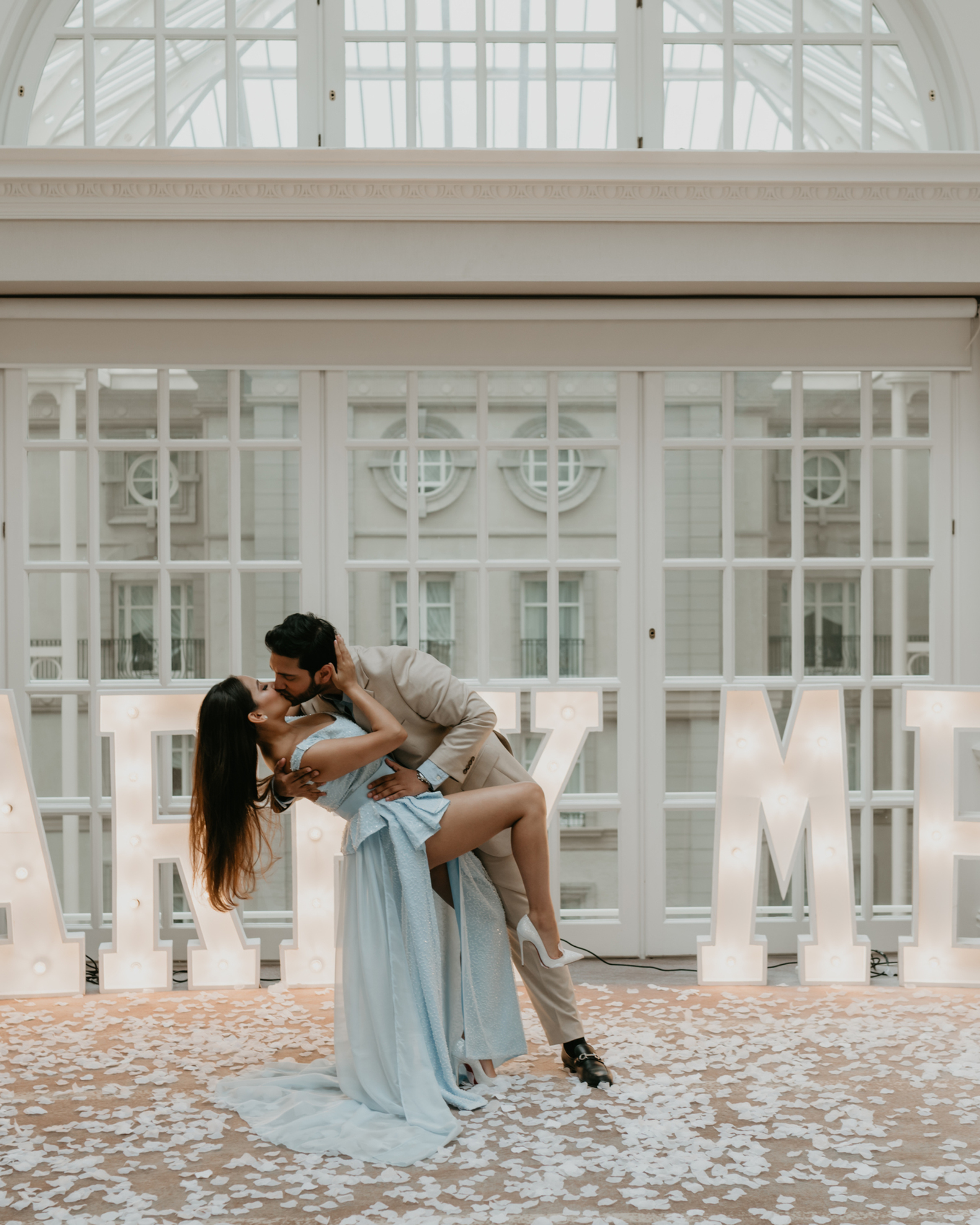Proposal Session in The Landmark London, Marylebone