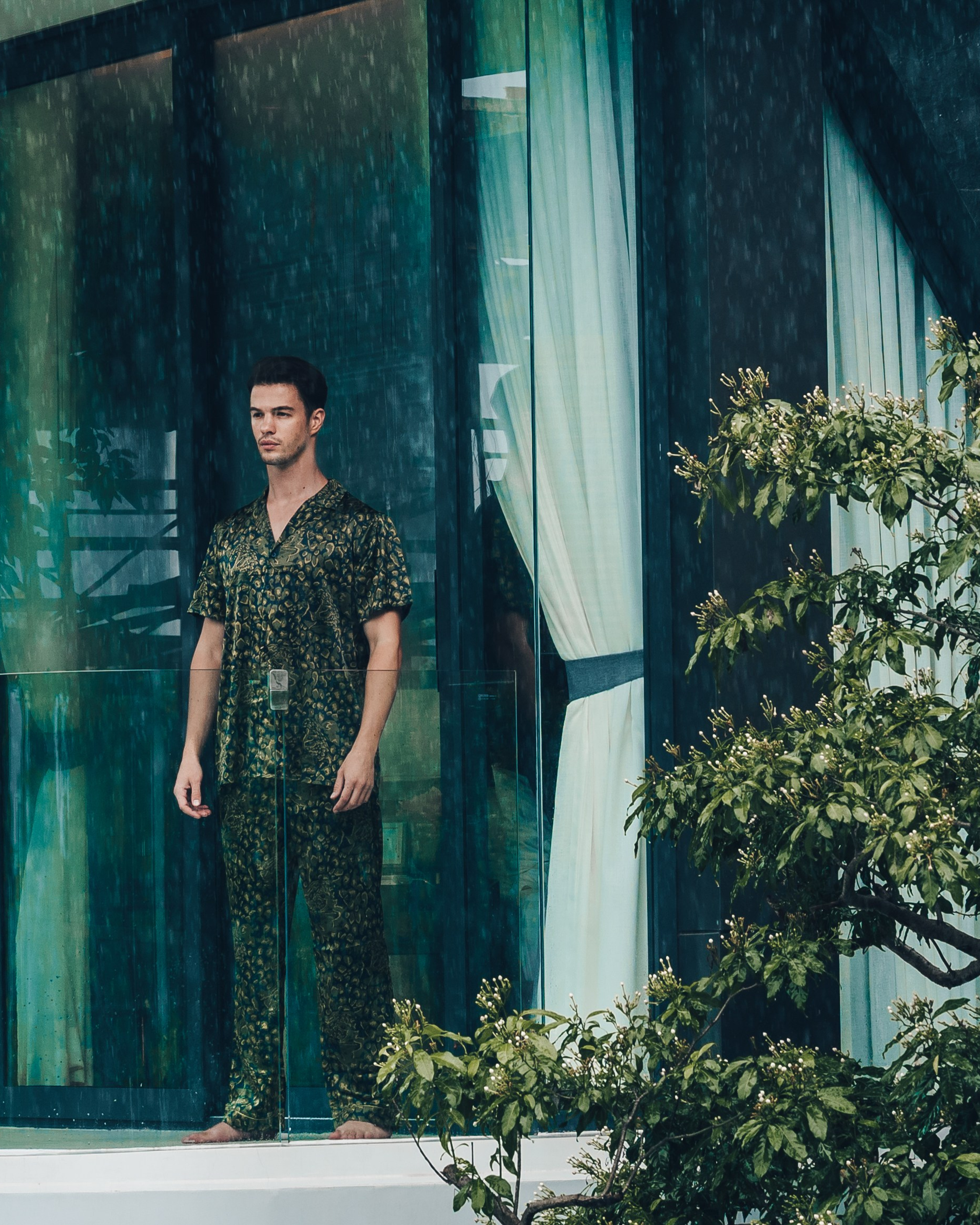 Y: K SHOPPING SERVICE