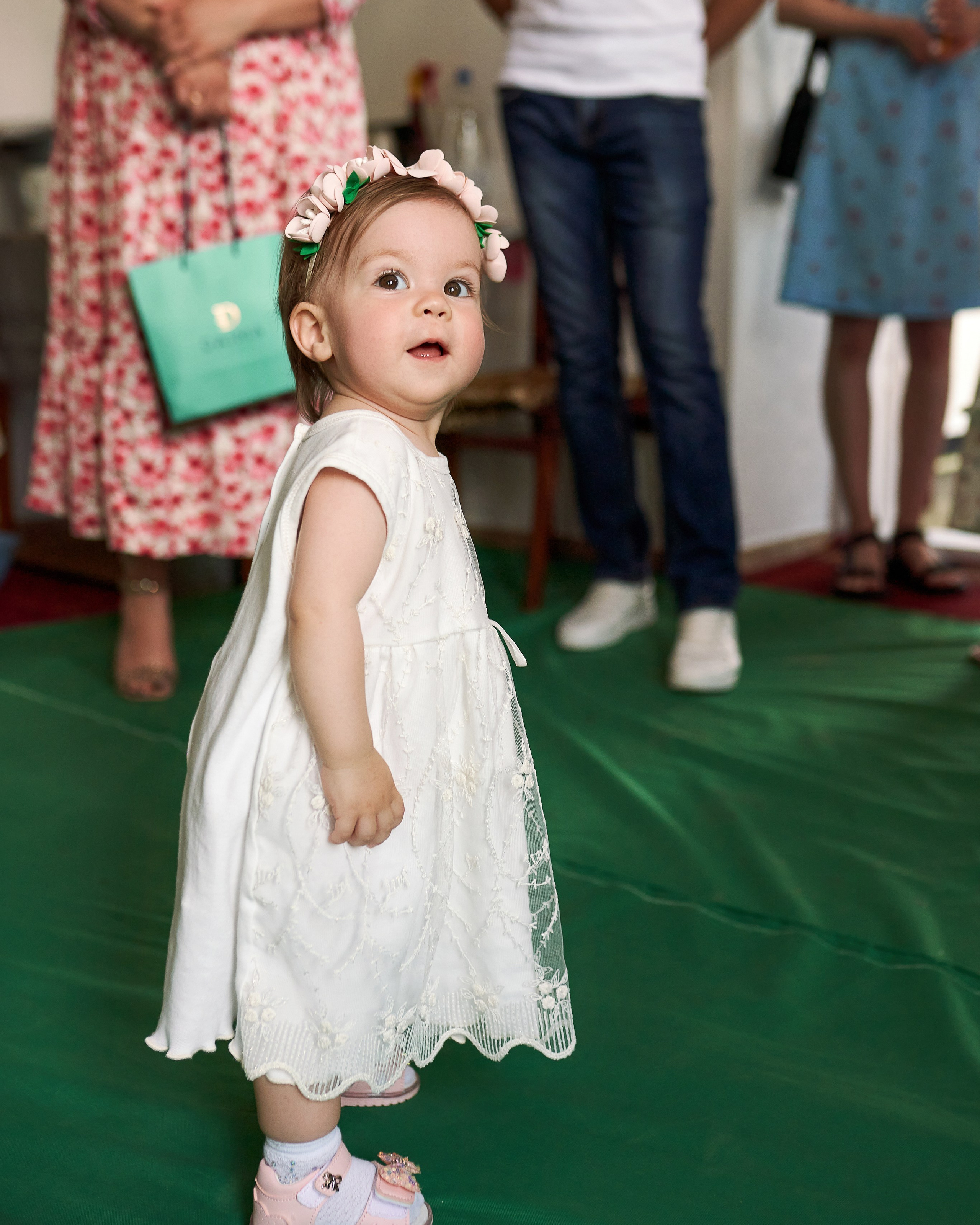 Крещение Киры