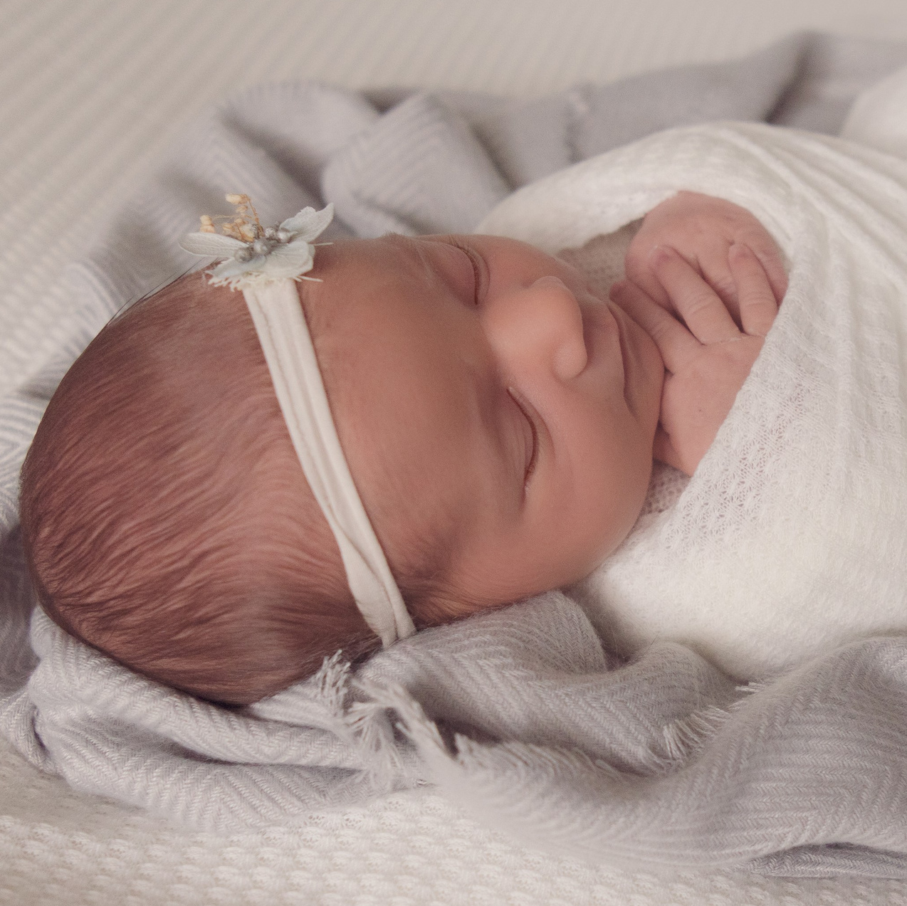 Session Info. Maternity Newborn and Family photographer Hamburg Claire Hambley