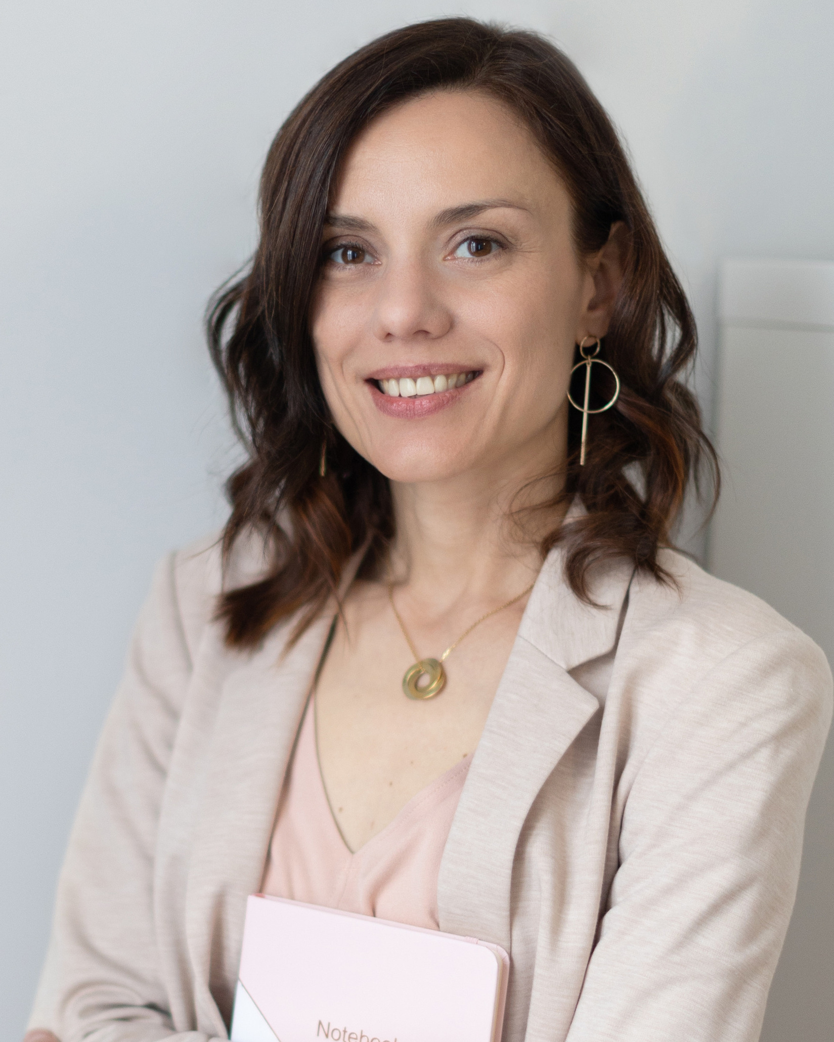 Studio photography. Eugénie Smirnova — your photographer in Toulouse and southwest France