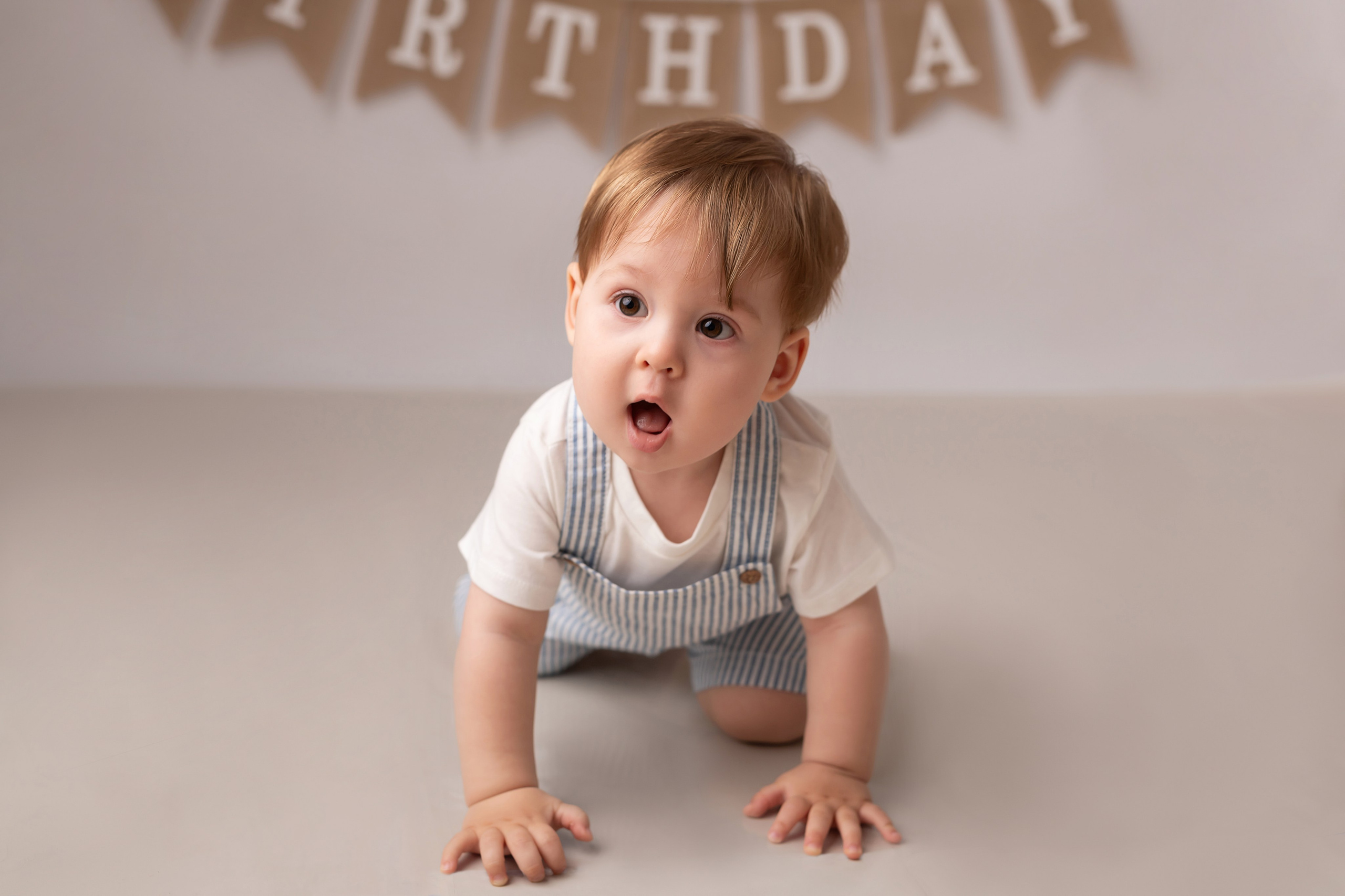 Cakesmash. Newbornphoto in Duesseldorf
