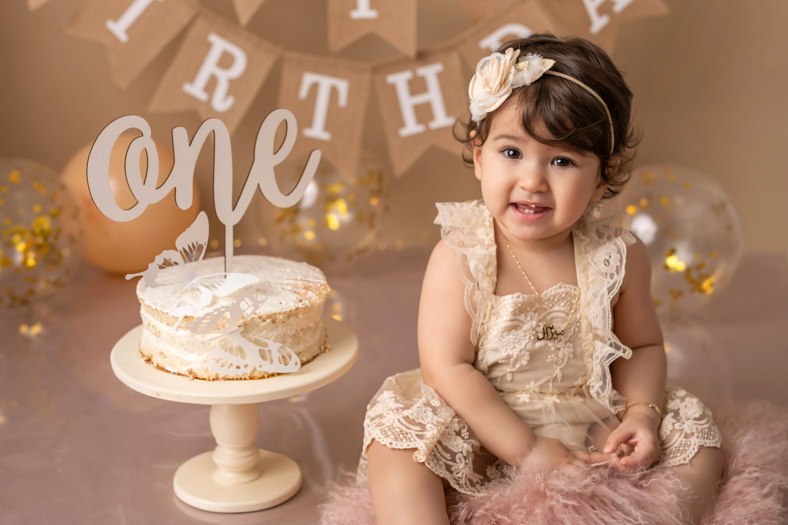 Cakesmash. Newbornphoto in Duesseldorf
