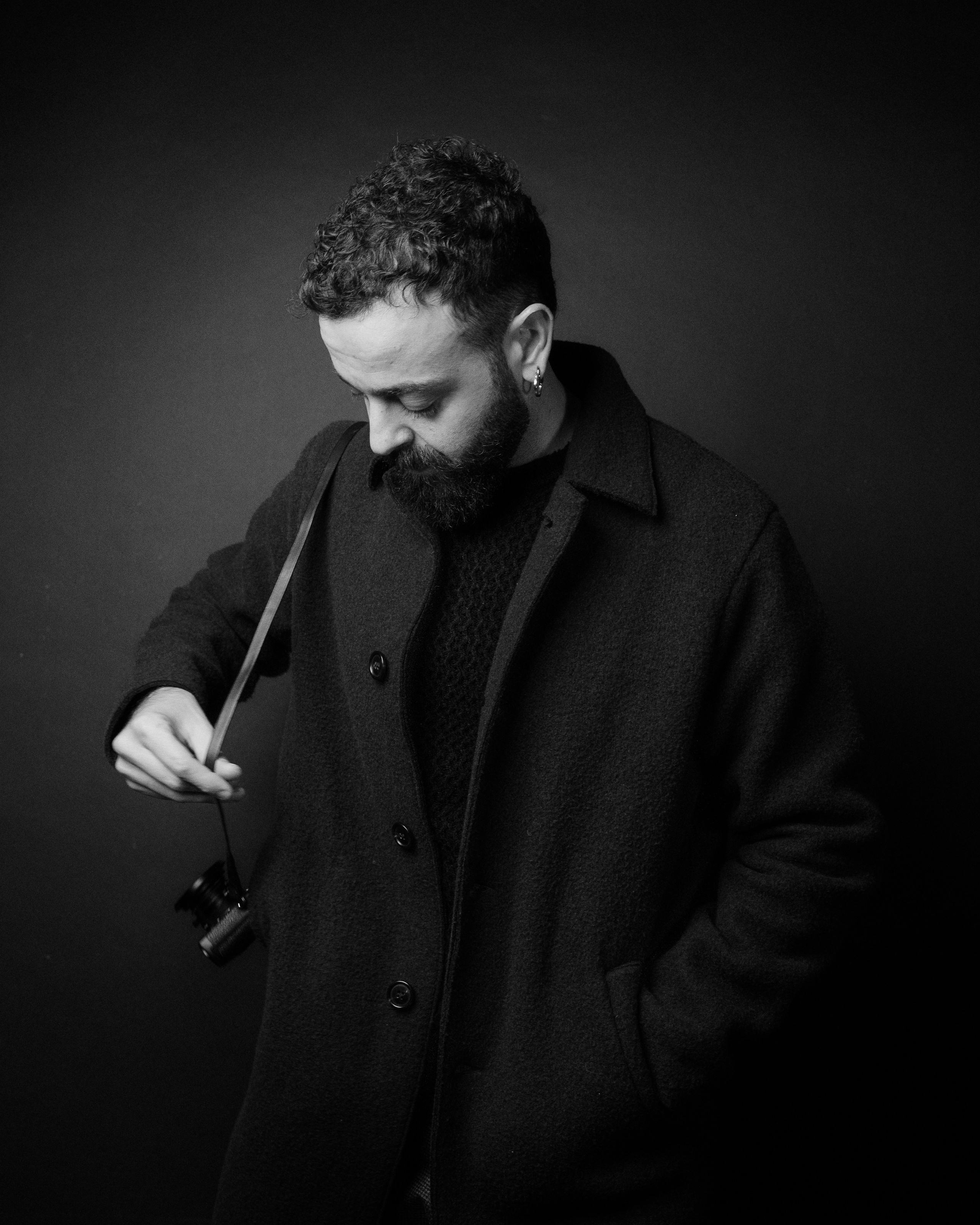 CONTACT US. W LAB 192 | Davide Vichi