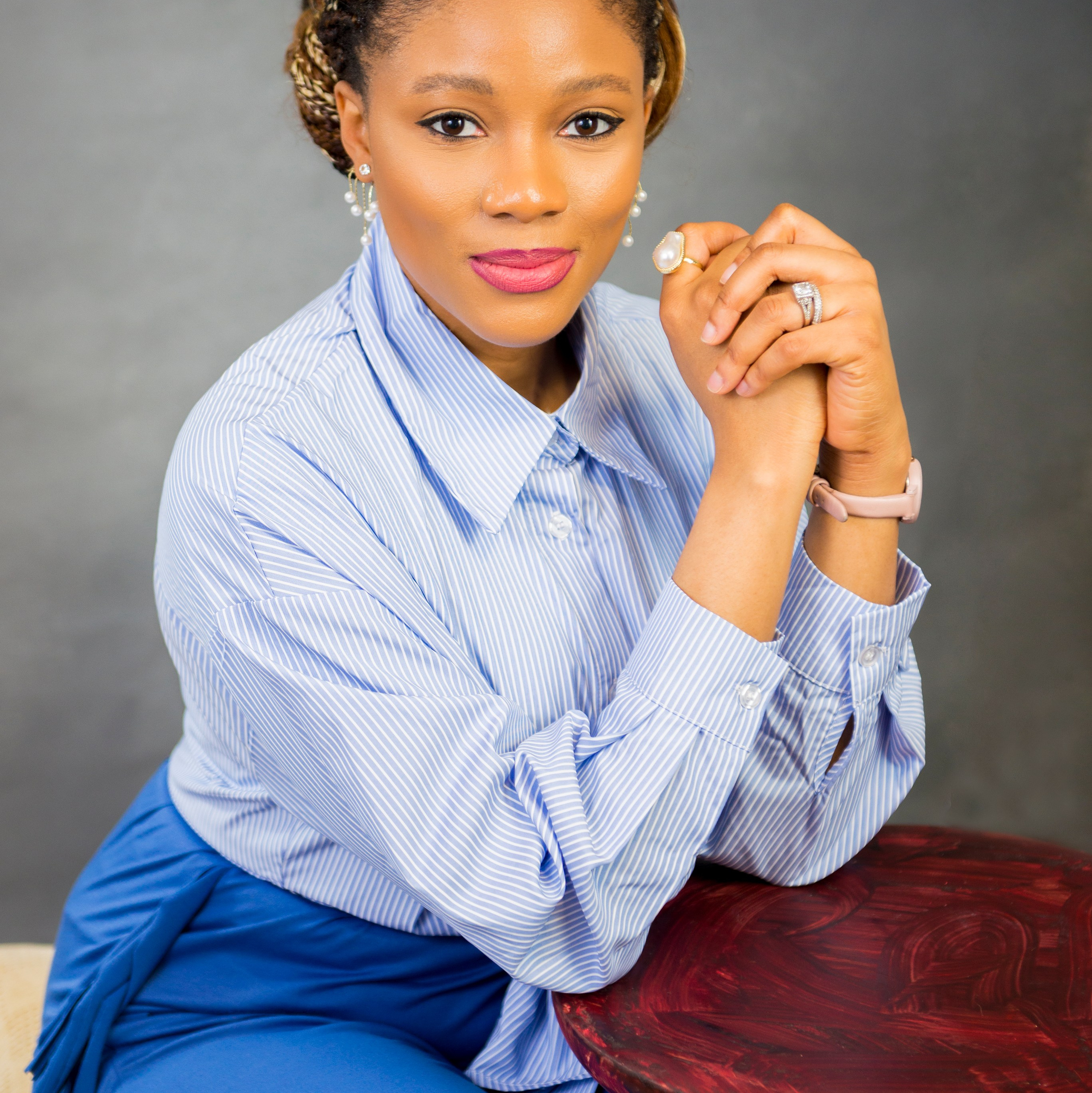 For corporate headshots for your company website or annual report, portrait photography for LinkedIn profile, personal branding photography to share the unique story of your brand, business portraits, reportage photography, environmental portraits, food and product photography, e-commerce and lifestyle product photography, birthday shoot