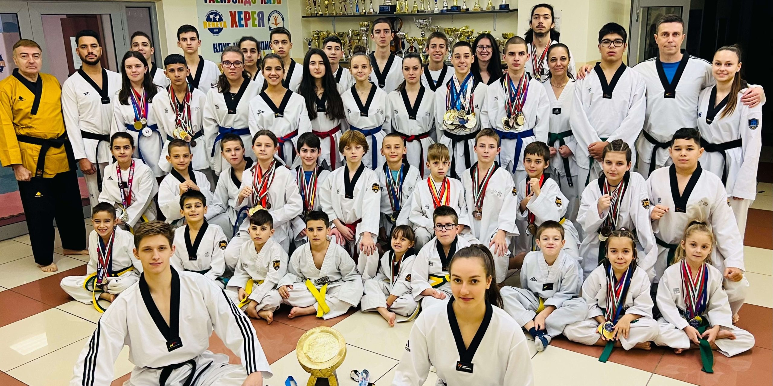 PhotoAdrenaline.com - СПОРТНИ КЛУБОВЕ