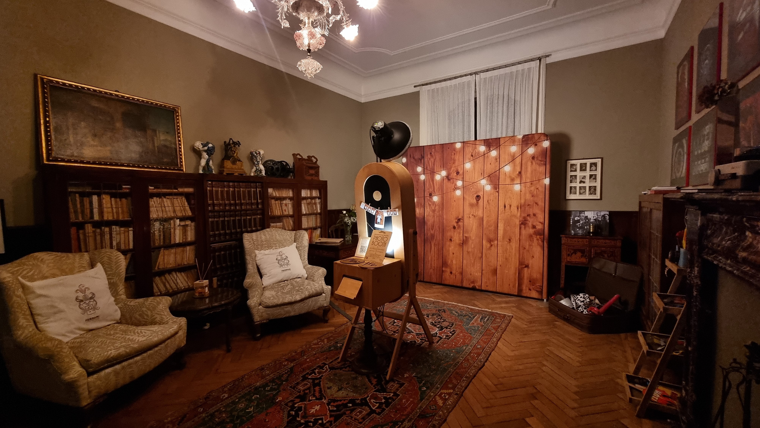 Photobooth per un evento aziendale con green screen per promuovere il brand 