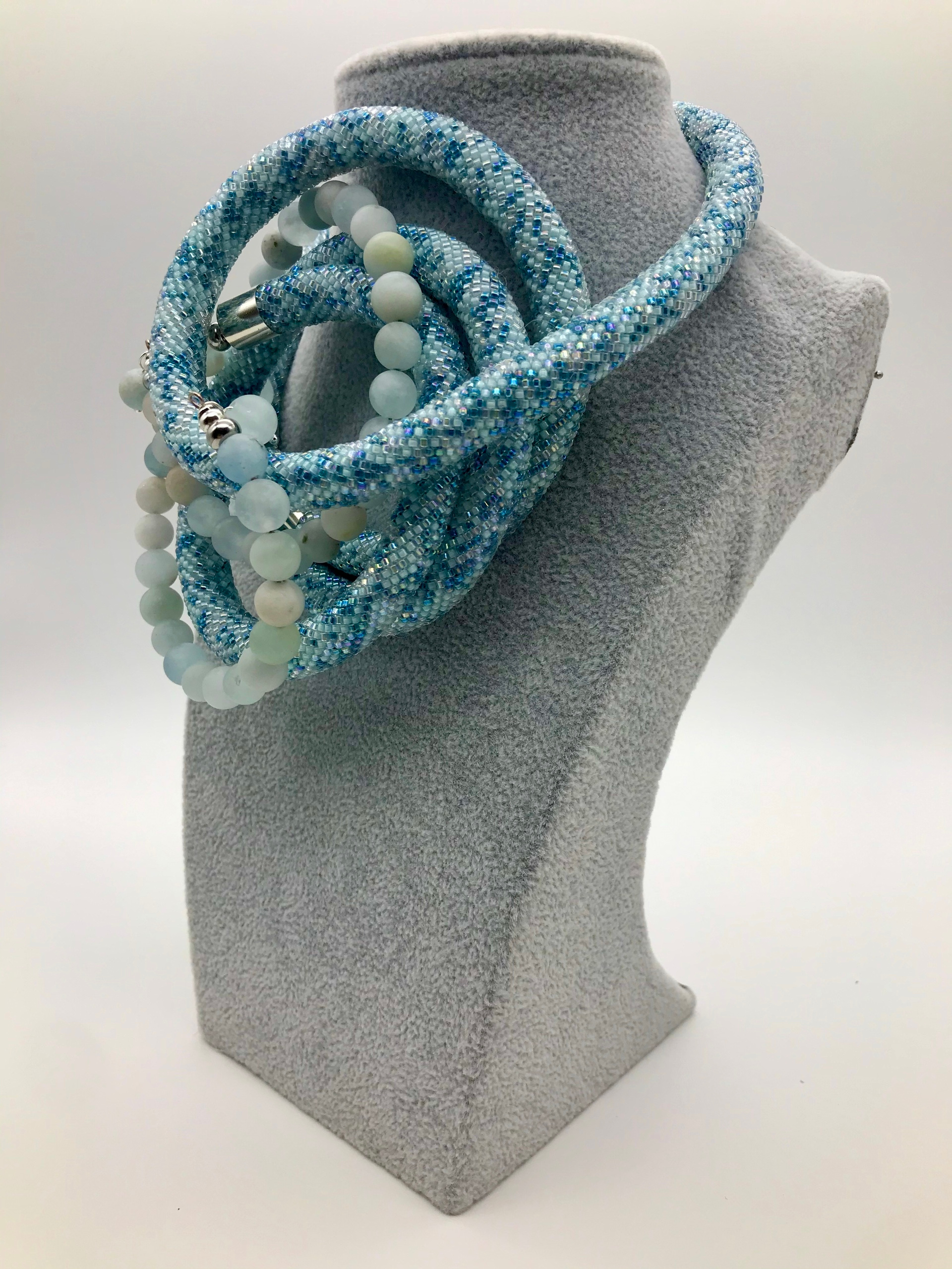 Изделия ручной работы. Уникальные украшения, вышивки, дизайнерские пла. Милок и Кирок это позитивные и реальные персоны из Люксембурга, много