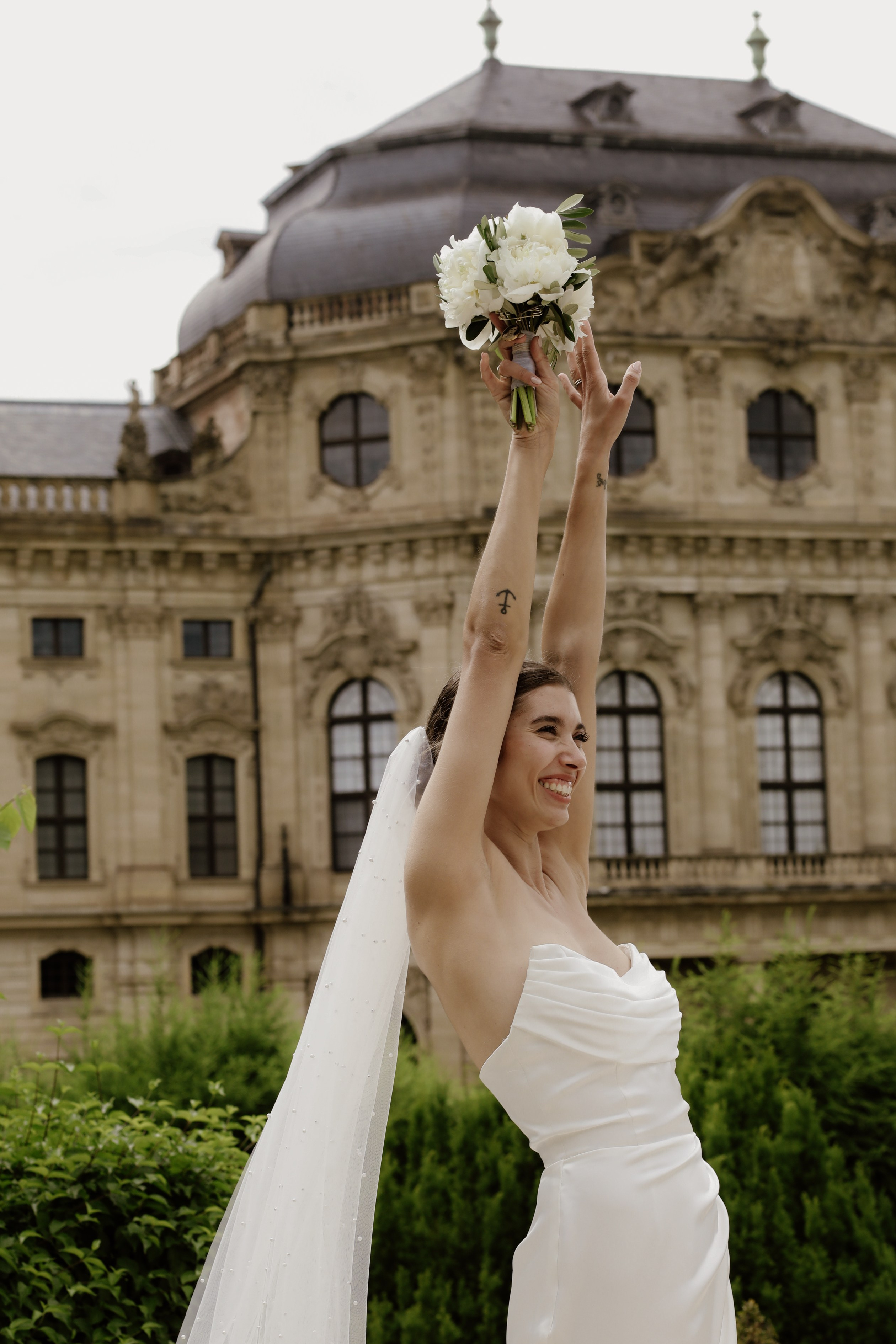 Hochzeitsfotograf in Würzburg - authentische Hochzeitsbilder in der Würzburger Residenz