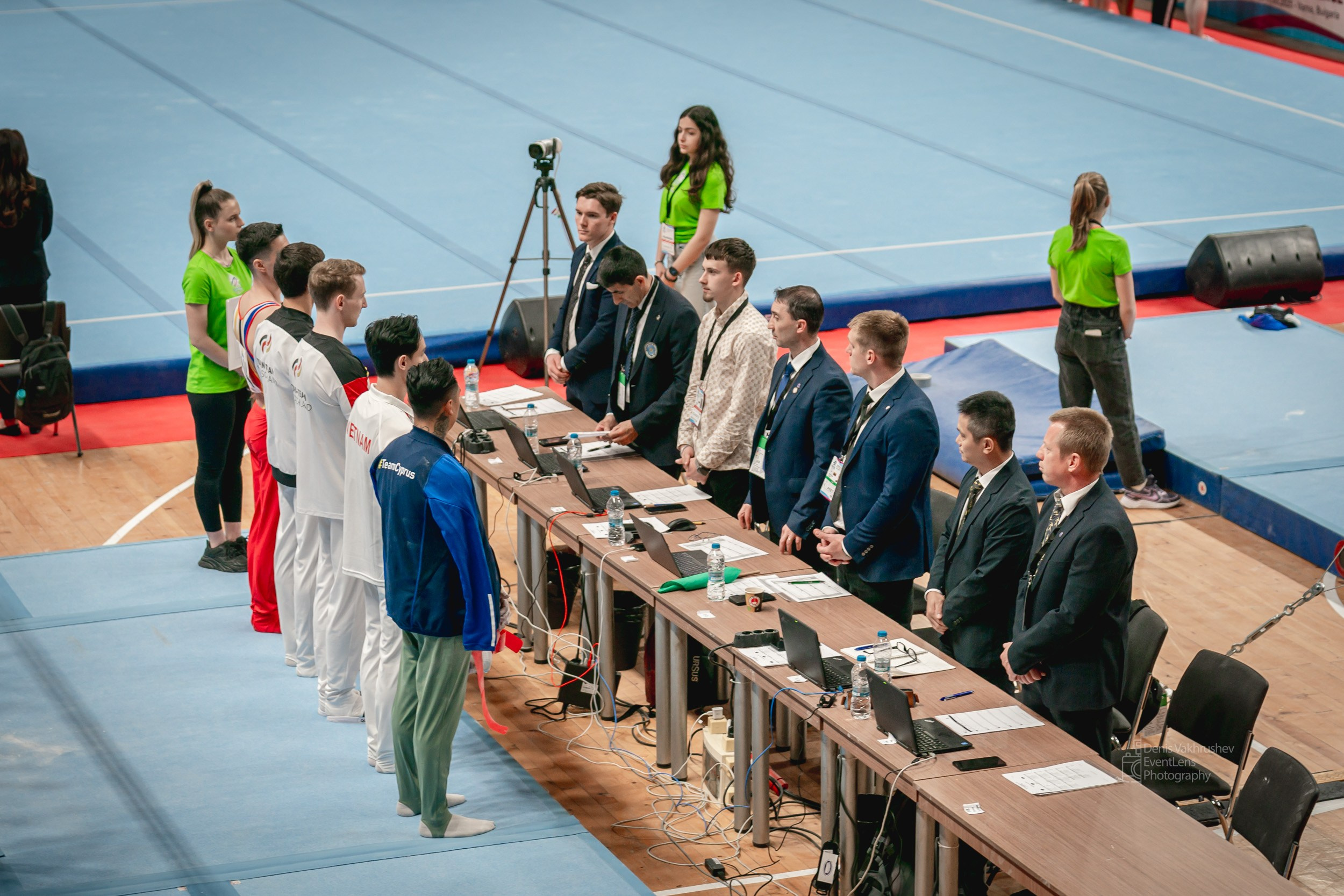 FIG World Challenge Cup 2025. Event Lens Photo | @deevaden