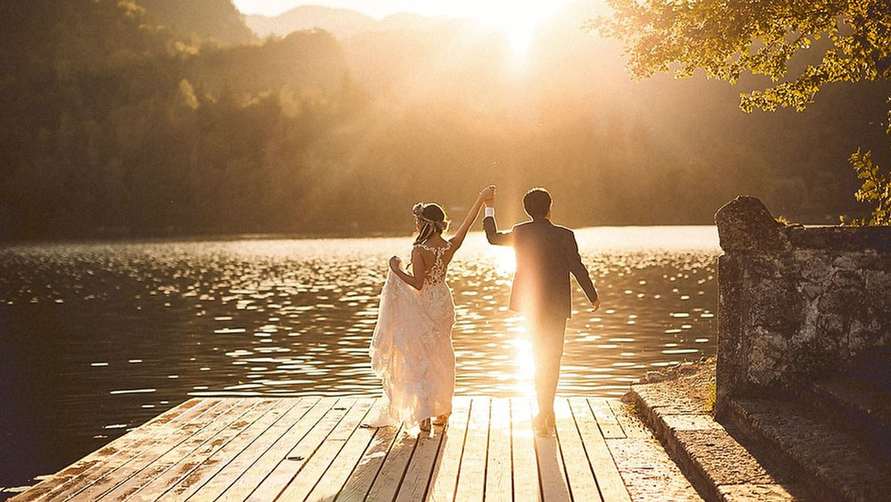 How To Select Your Wedding Photographer. Northeast Ohio (Cleveland, Youngstown, Akron) Wedding Photography