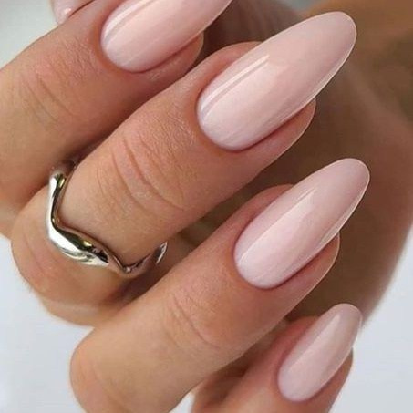 Perfektes Nageldesign für jeden Anlass. Studio Perfekto in Stuttgart Feuerbach bietet individuelle Nagelmodellagen, French-Design, Pediküre mit Gellack und mehr – immer mit höchster Präzision und Stil.  Perfect nail design for every occasion. Studio Perfekto in Stuttgart Feuerbach offers customized nail modeling, French designs, pedicures with gel polish, and more – always with precision and style. Идеальный дизайн ногтей для любого случая. Studio Perfekto в Штутгарте-Фойербахе предлагает индивидуальное наращивание, французский дизайн, педикюр с гель-лаком и многое другое – с точностью и стилем.