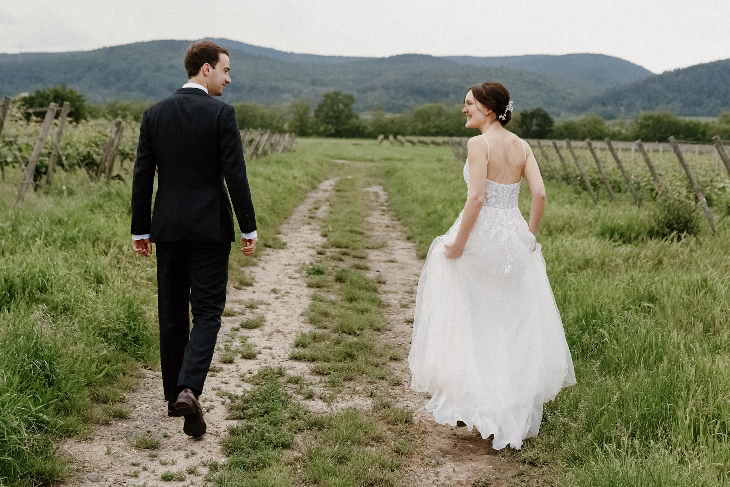 HOCHZEIT IN WEINHAUS MOTZENBÄCKER. Hochzeitsfotograf und Familienfotograf in Neustadt an der Weinstraße, Haßloch, Ludwigshafen, Speyer und Landau - Ekaterina Seoud