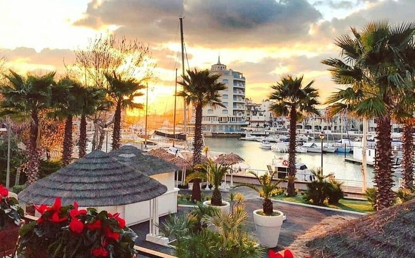 ФОТОПРОГУЛКА. Fotografa a Riccione, ritratti di bambini e famiglia, animali domestici