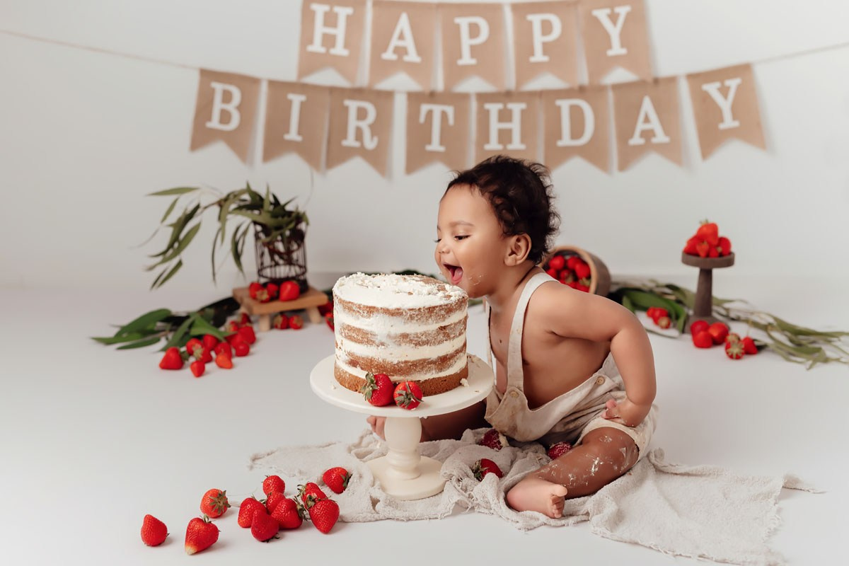 Cakesmash. Newbornphoto in Duesseldorf