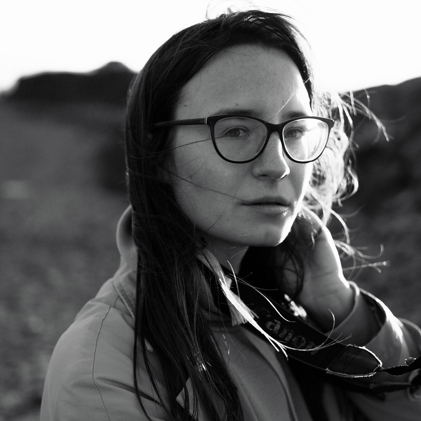 Меня зовут Катя, я фотографирую в городе Батуми (Аджария, Грузия).Я снимаю:камерные свадьбы и свадьбы для двоих;лавстори;индивидуальные женские фотосессии.Снимаю как на улице, так и в фотостудиях. Помимо этого фотосессию можно провести в кафе, в музее, в библиотеке, у вас дома и т. д.Посмотреть мое портфолио вы можете в меню сайта, в группе ВКонтакте и в моем Instagram.  