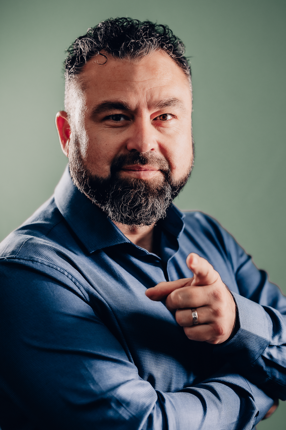 **Verfügbarkeit Prüfen & Die Chemie Testen**. Authentische, emotionale, zeitlose Hochzeitsfotografie aus Albstadt