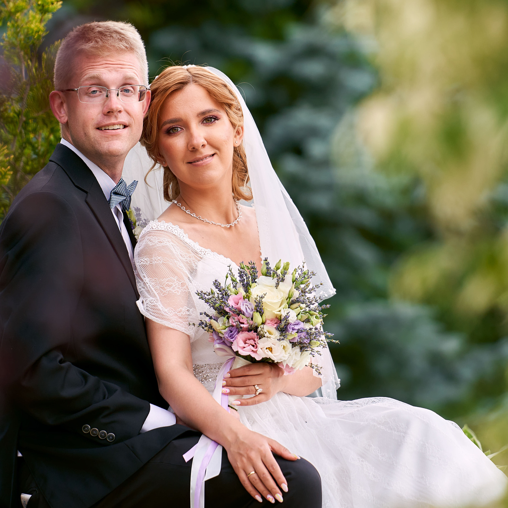 Svadobny fotograf a kameraman SVADOBNÉ VIDEO. Fotograf kameraman na svadbu Bratislava Banská Bystrica Сelé Slovensko svadobný kameraman