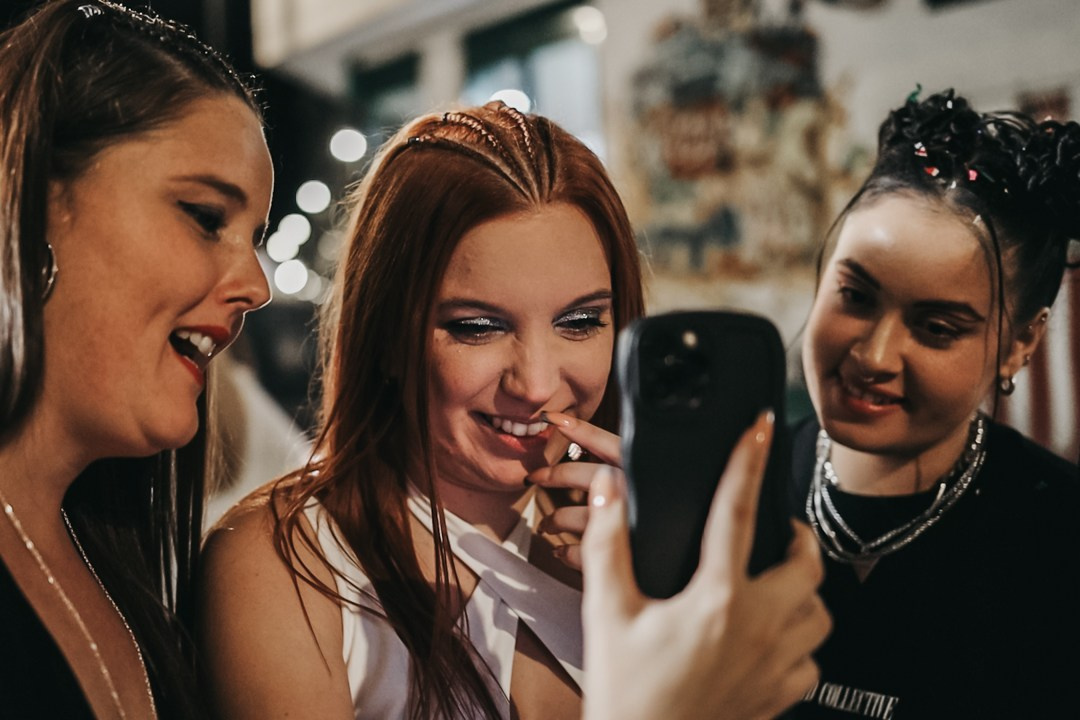 Cumpleaños, pedida, embarazo, closed de local. RabelByCris Fotógrafa en Coruña de Eventos, sesiones, mascotas