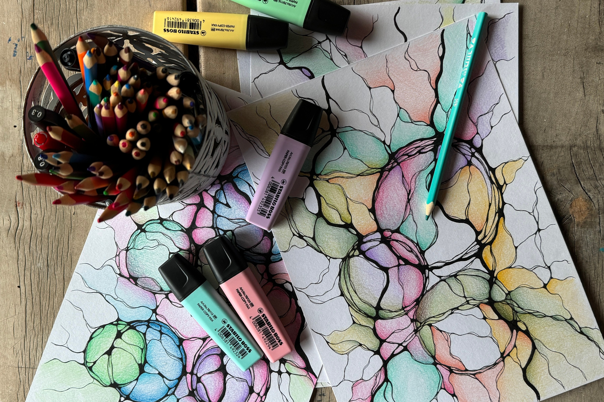 O meni in kontakt. Numerologija. Nevrografika. Delavnice