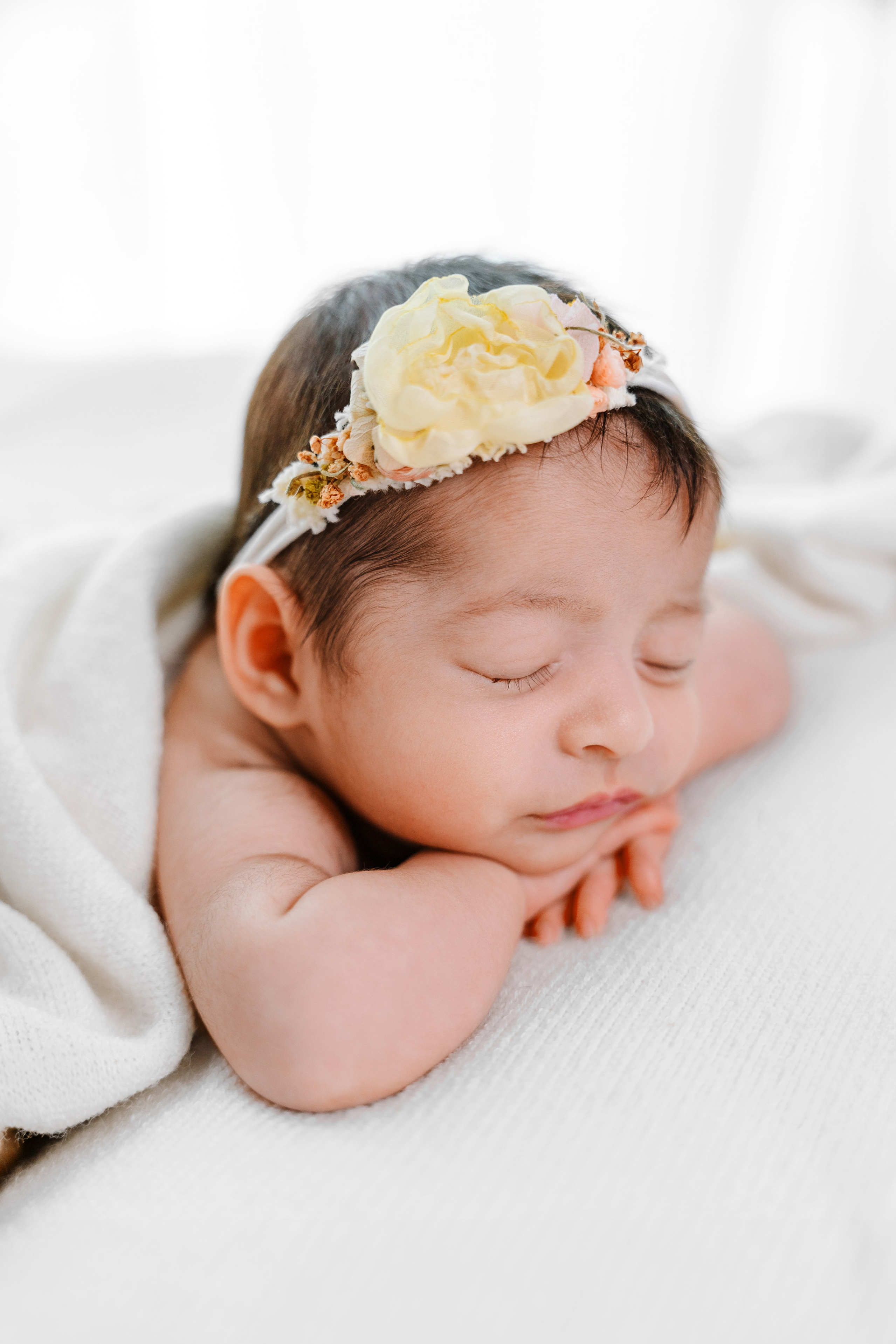 Newborn. Svitlana Miahka fotografa a Genova