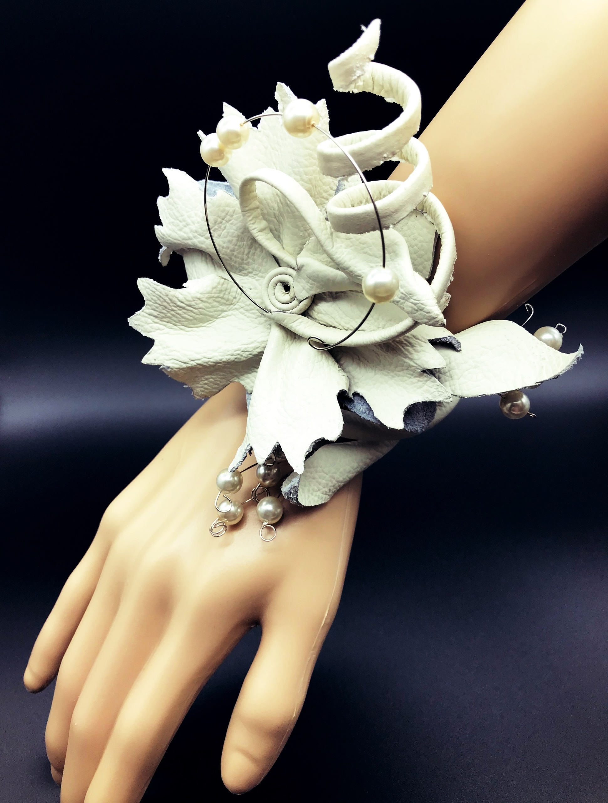 Изделия ручной работы. Уникальные украшения, вышивки, дизайнерские пла. Милок и Кирок это позитивные и реальные персоны из Люксембурга, много