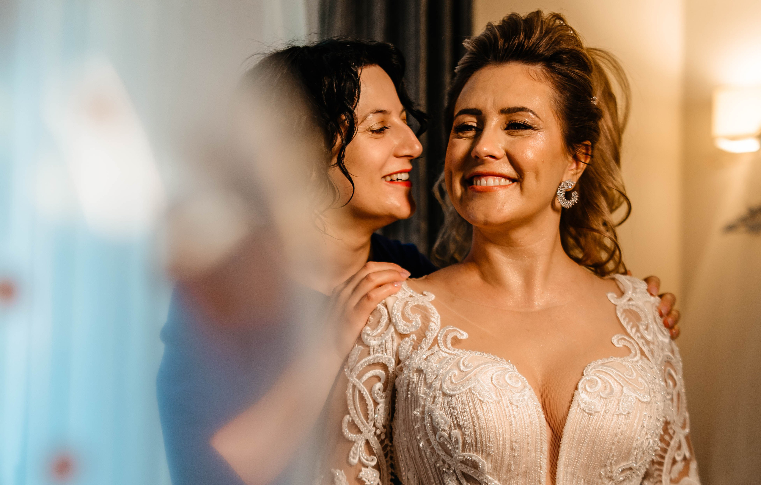 Prima pagina. Foto-Video Nunta Iasi, Suceava, Bucuresti / Disponibilitate 2025 — 2026 — 2027