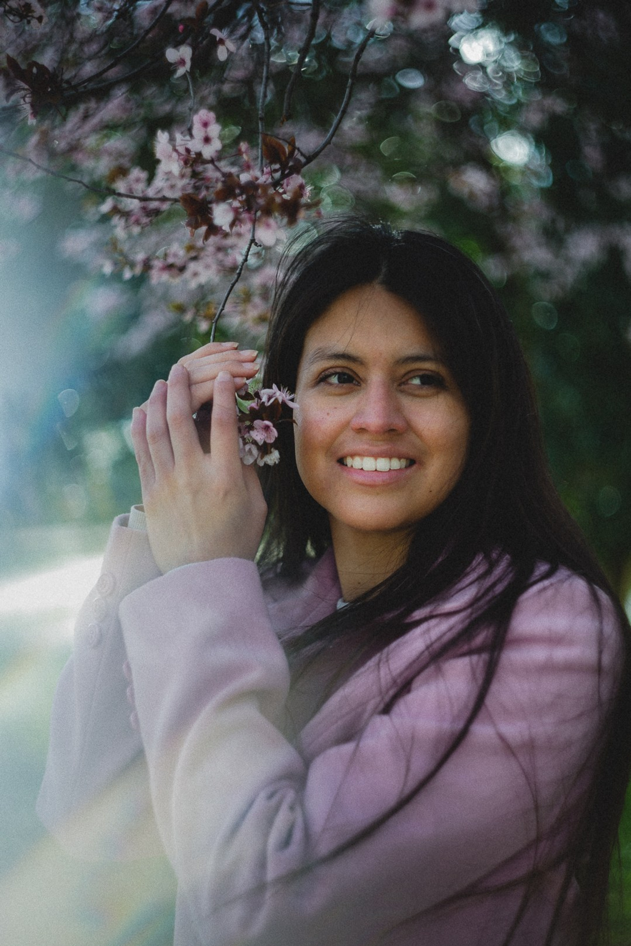 Retratos en primavera en Gran Vía en Madrid. Carlos Medina Fotógrafo de retratos ubicado en Madrid, España