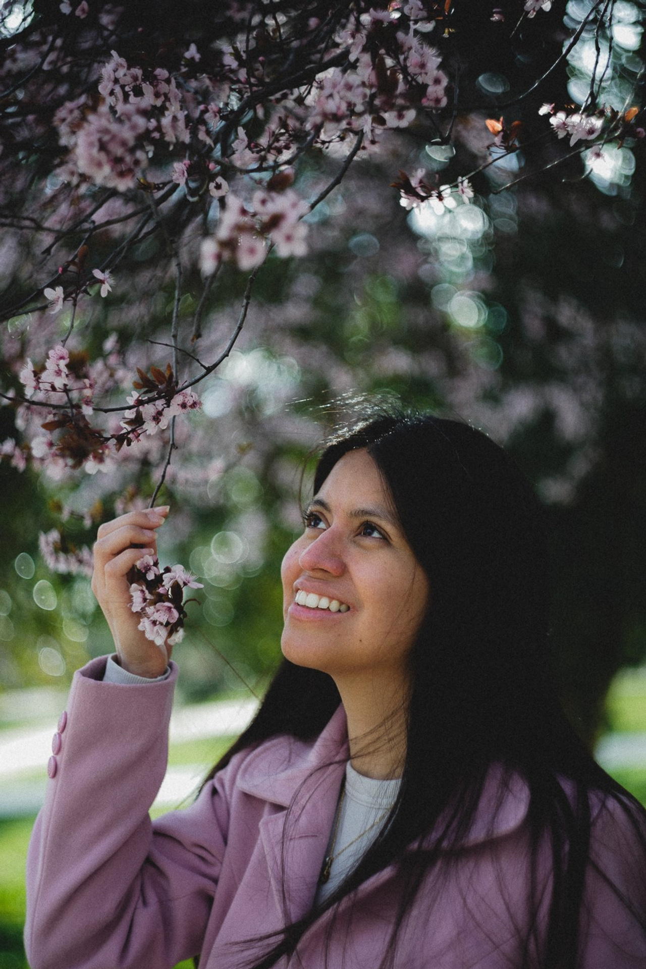 Retratos en primavera en Gran Vía en Madrid. Carlos Medina Fotógrafo de retratos ubicado en Madrid, España