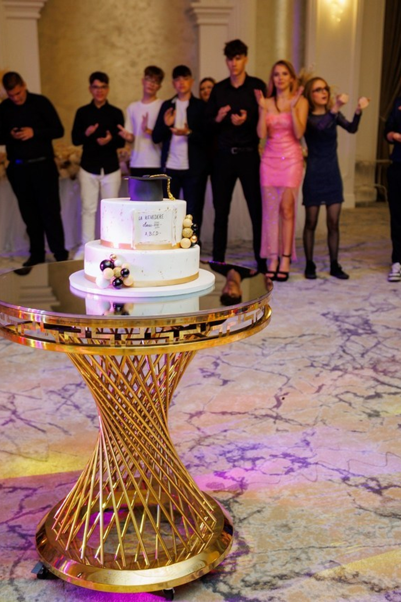 Recenzii. Fotograf în România Moraru Sergiu