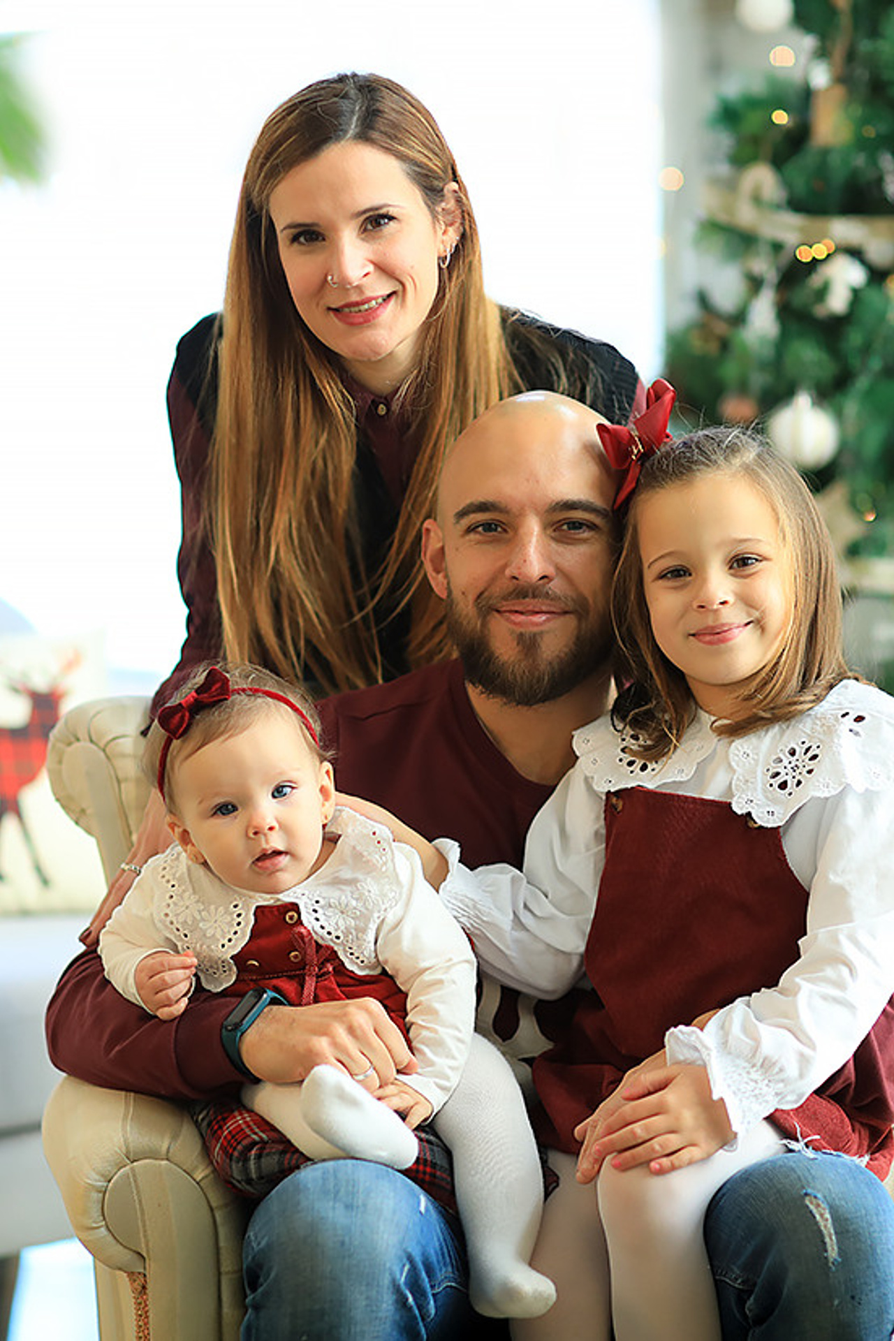 SESIONES DE NAVIDAD 2022. Fotografía de Eventos, Embarazo y Familiar en Pirineos