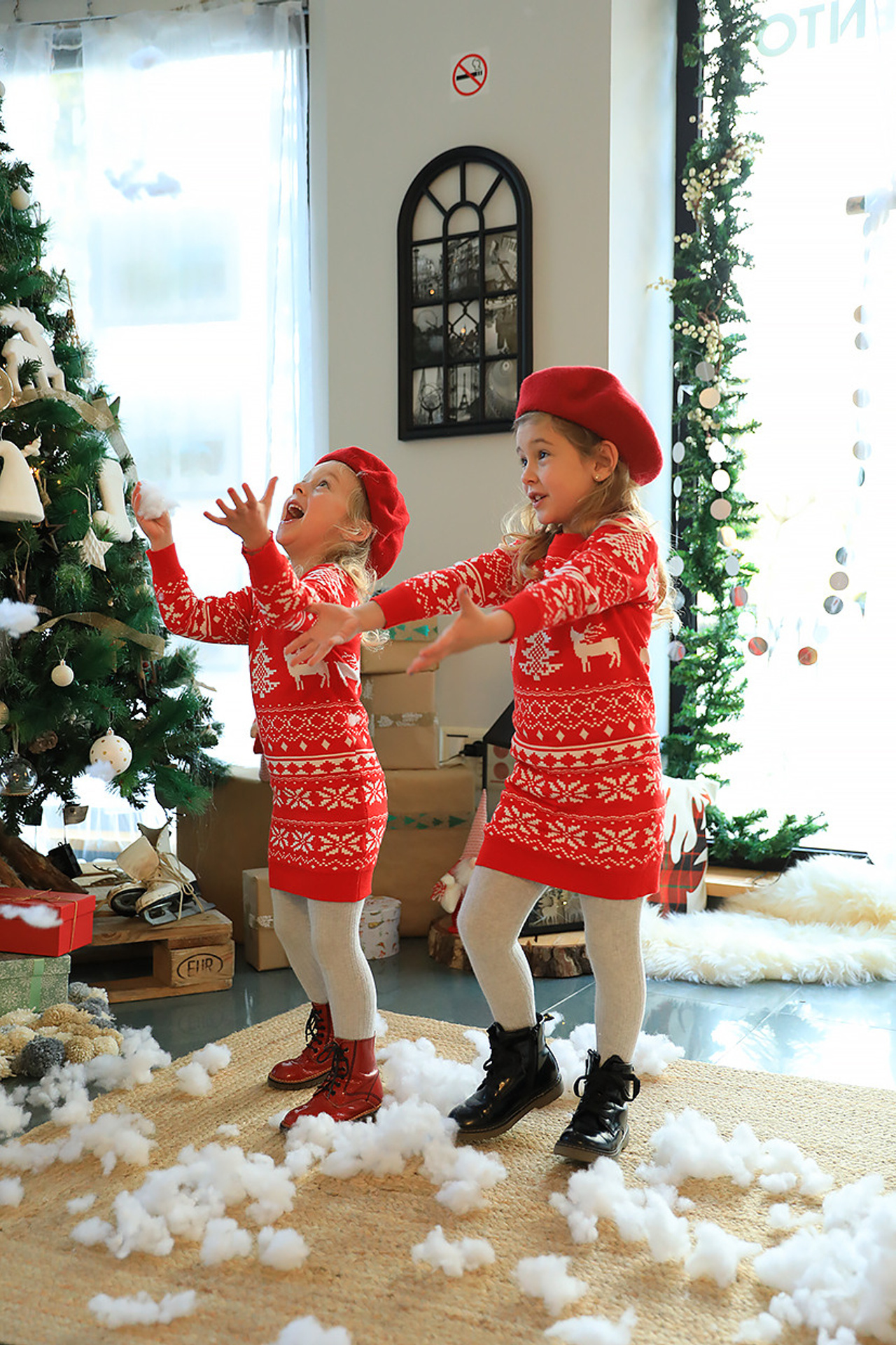 SESIONES DE NAVIDAD 2022. Fotografía de Eventos, Embarazo y Familiar en Pirineos