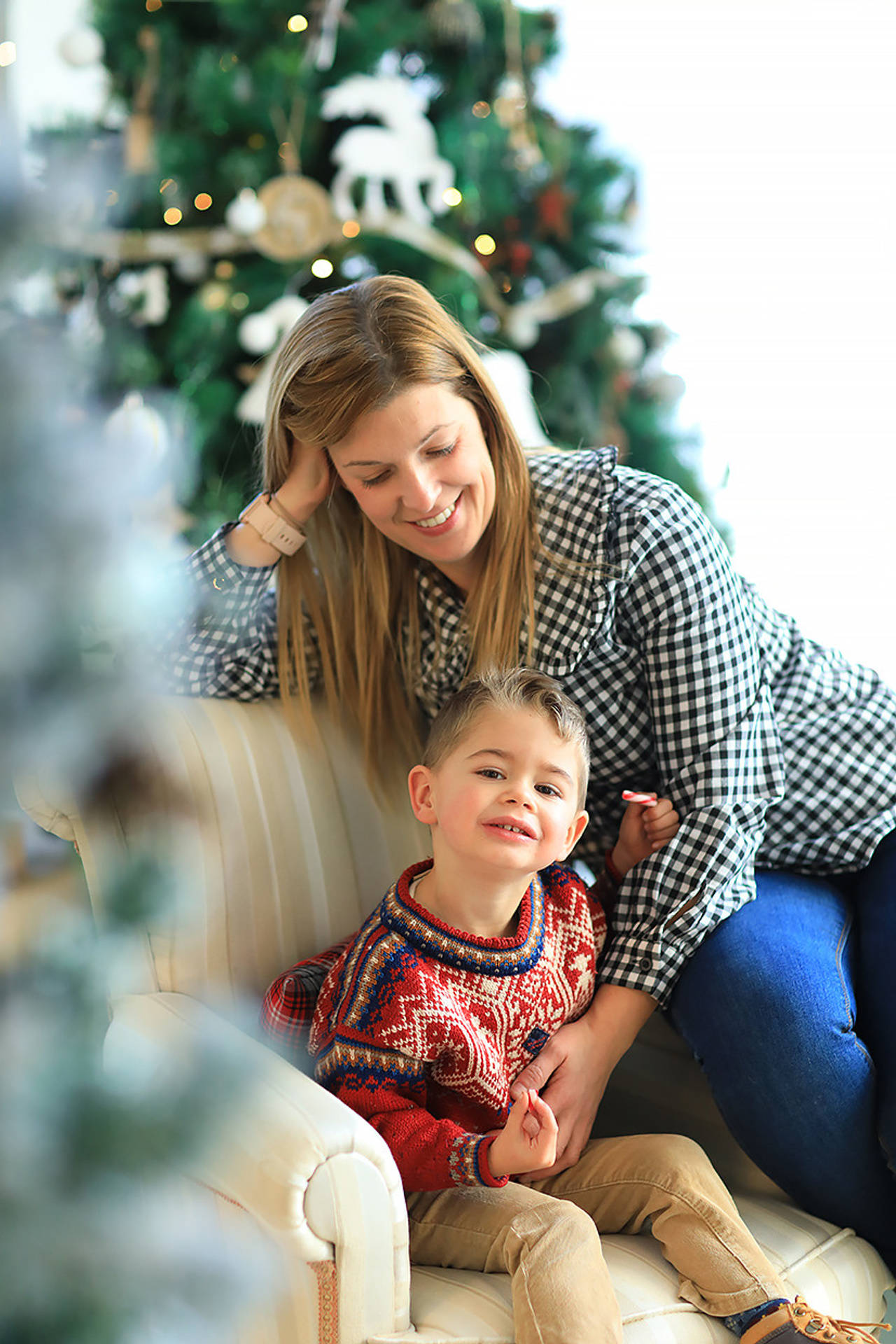 SESIONES DE NAVIDAD 2022. Fotografía de Eventos, Embarazo y Familiar en Pirineos