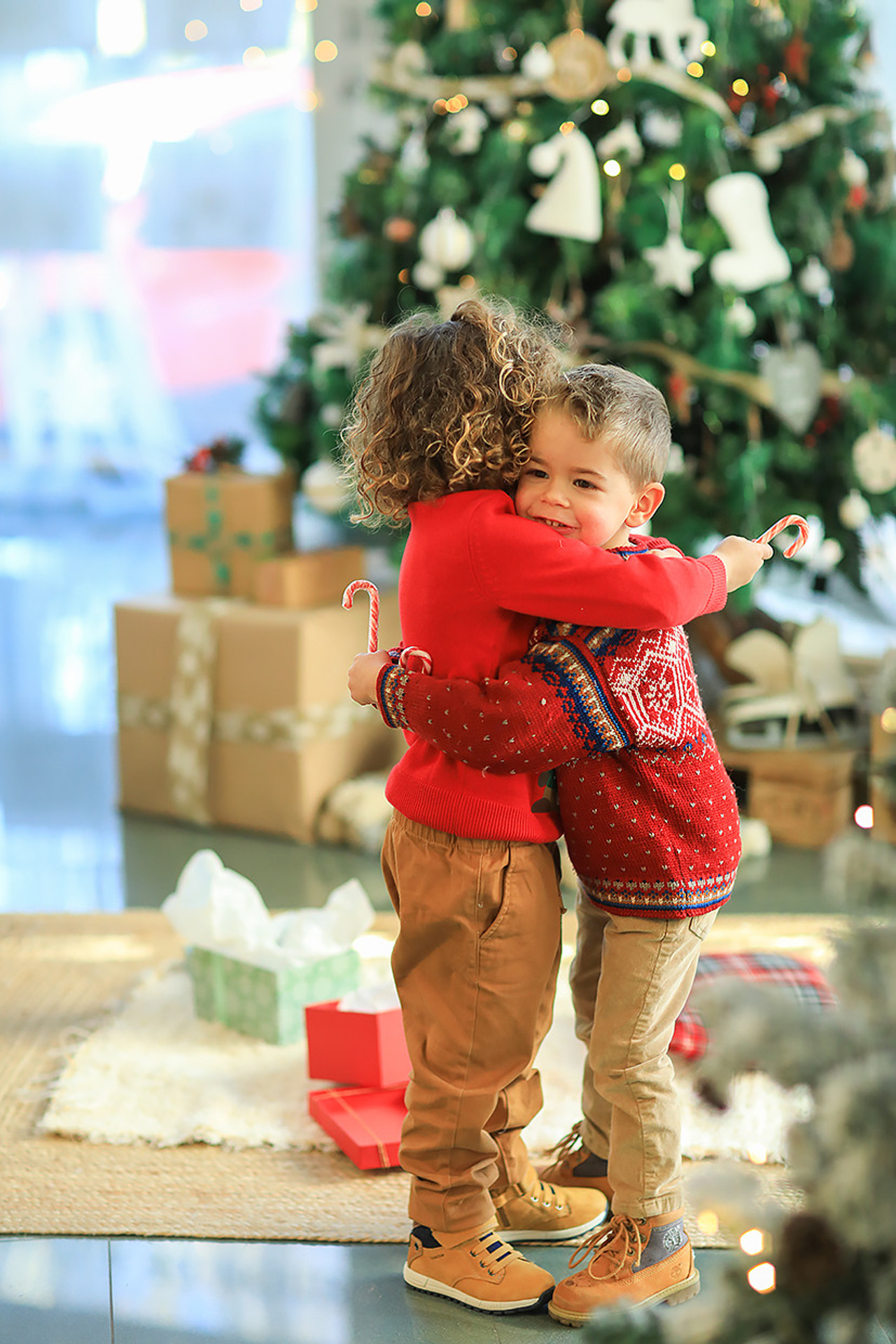 SESIONES DE NAVIDAD 2022. Fotografía de Eventos, Embarazo y Familiar en Pirineos