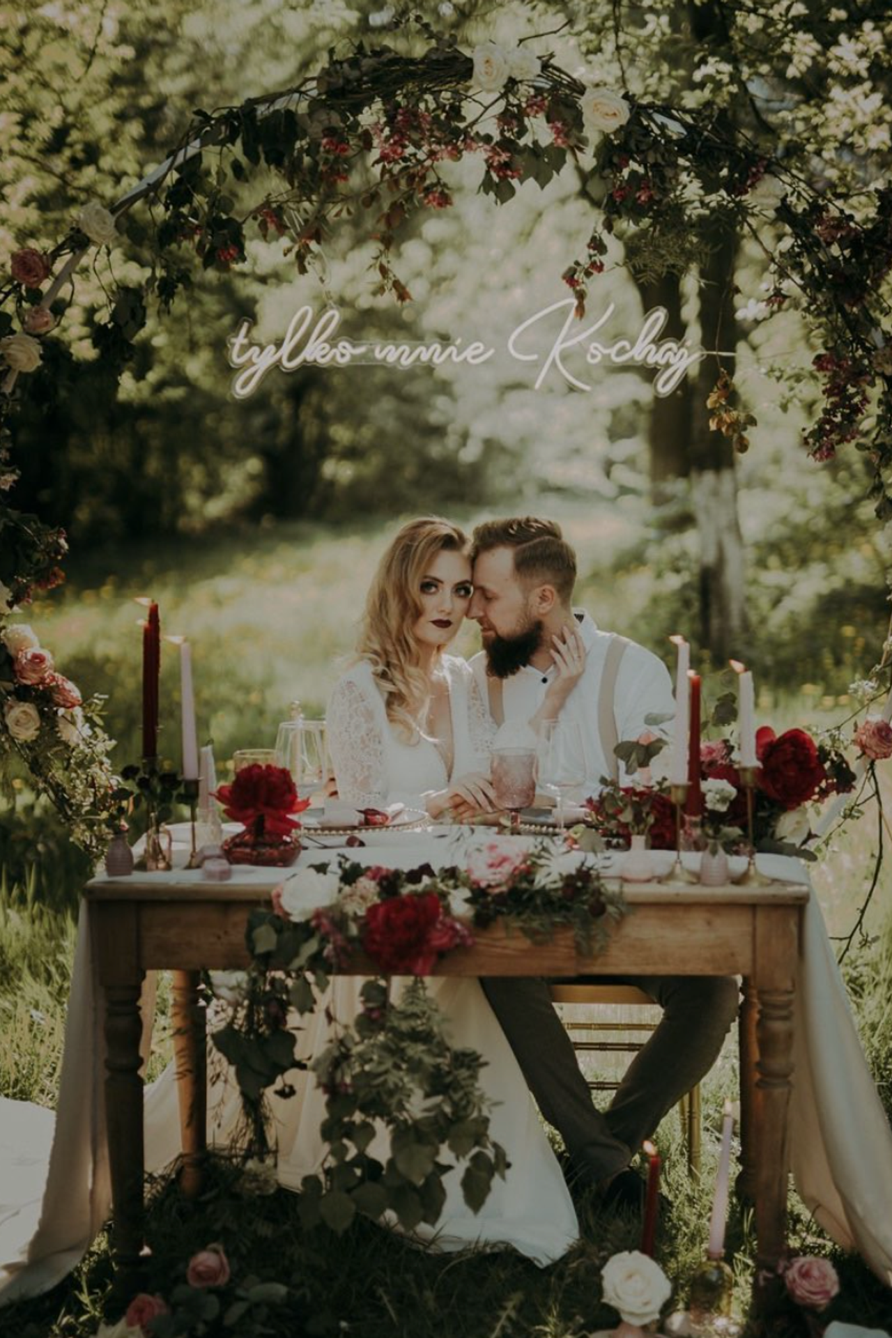 Klasztor Cystersów w Lubiążu: Plener ślubny Oli i Rafała. Karkowskafoto - fotografia miłości