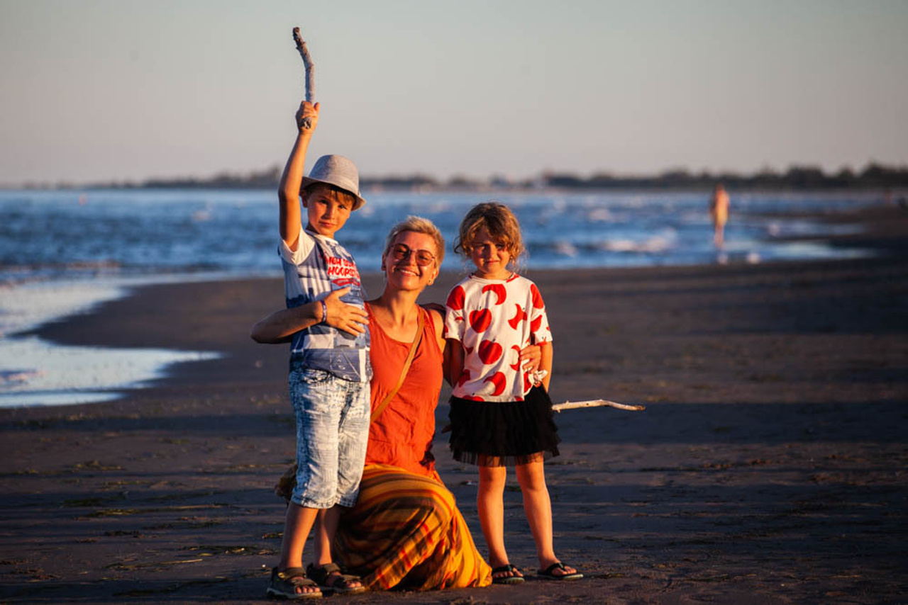 Marina with children