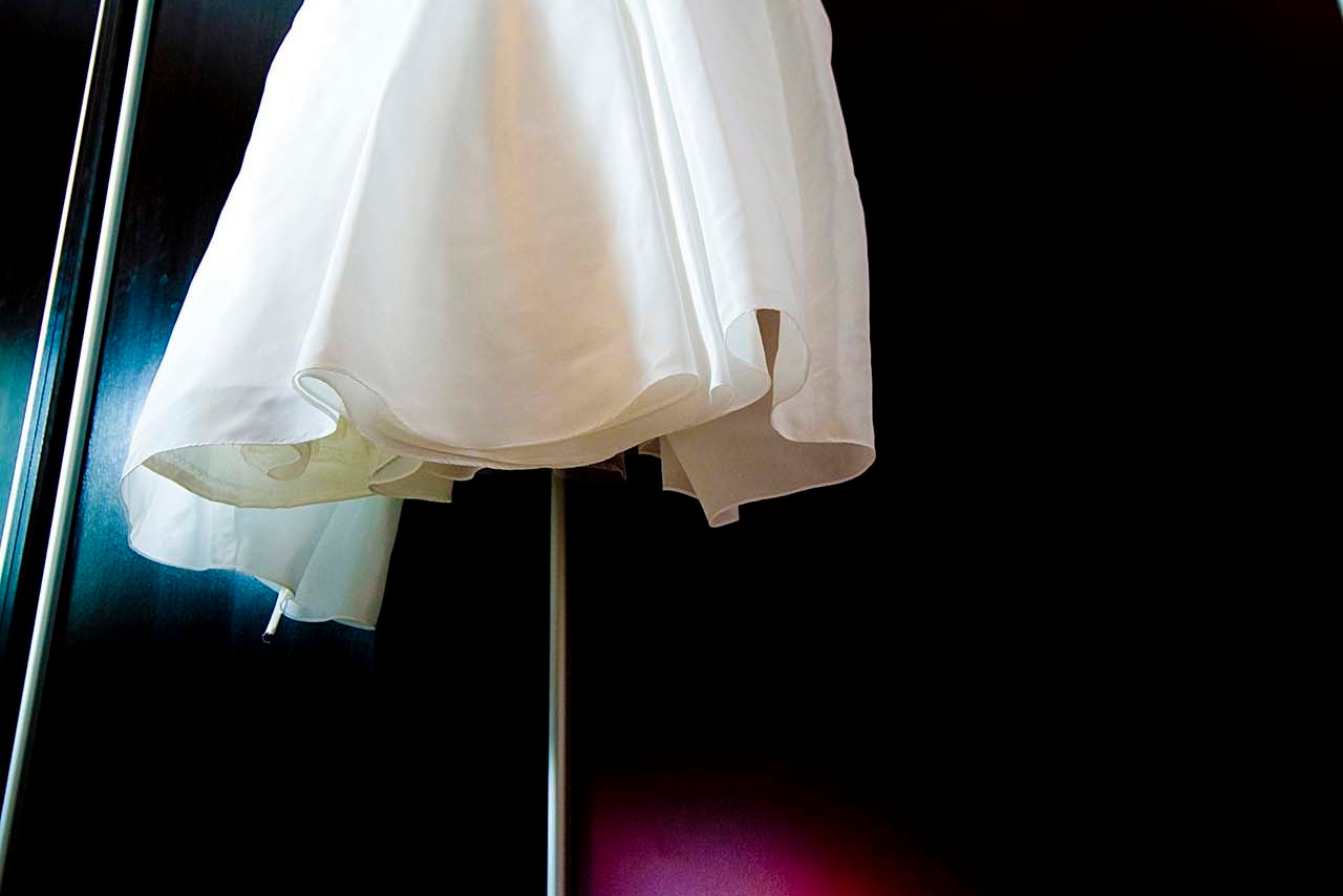 Wedding photographer Radisson Blu, Bucharest Romania bridal dress bridal shoes Nikon D850