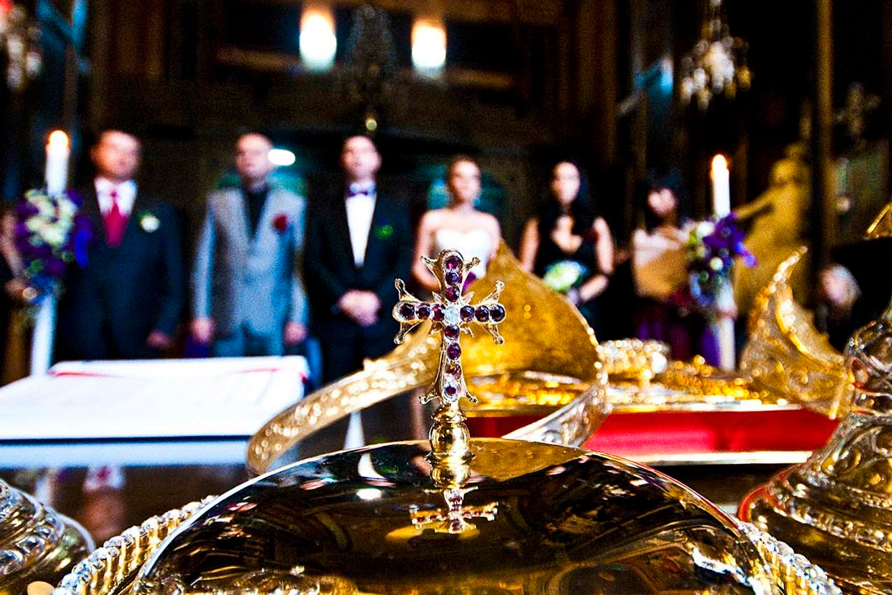 Wedding photographer Saint Spyridon the New Church Bucharest Romania Nikon D850 Religious ceremony