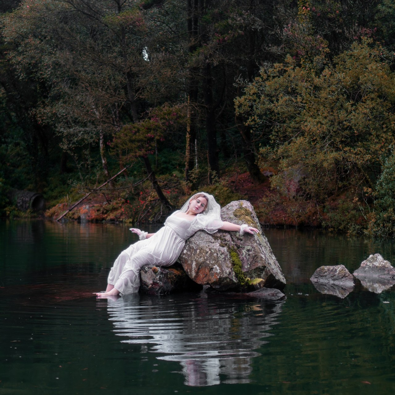 Creative Portrait Photographer in Ireland — AMELPOMENEM