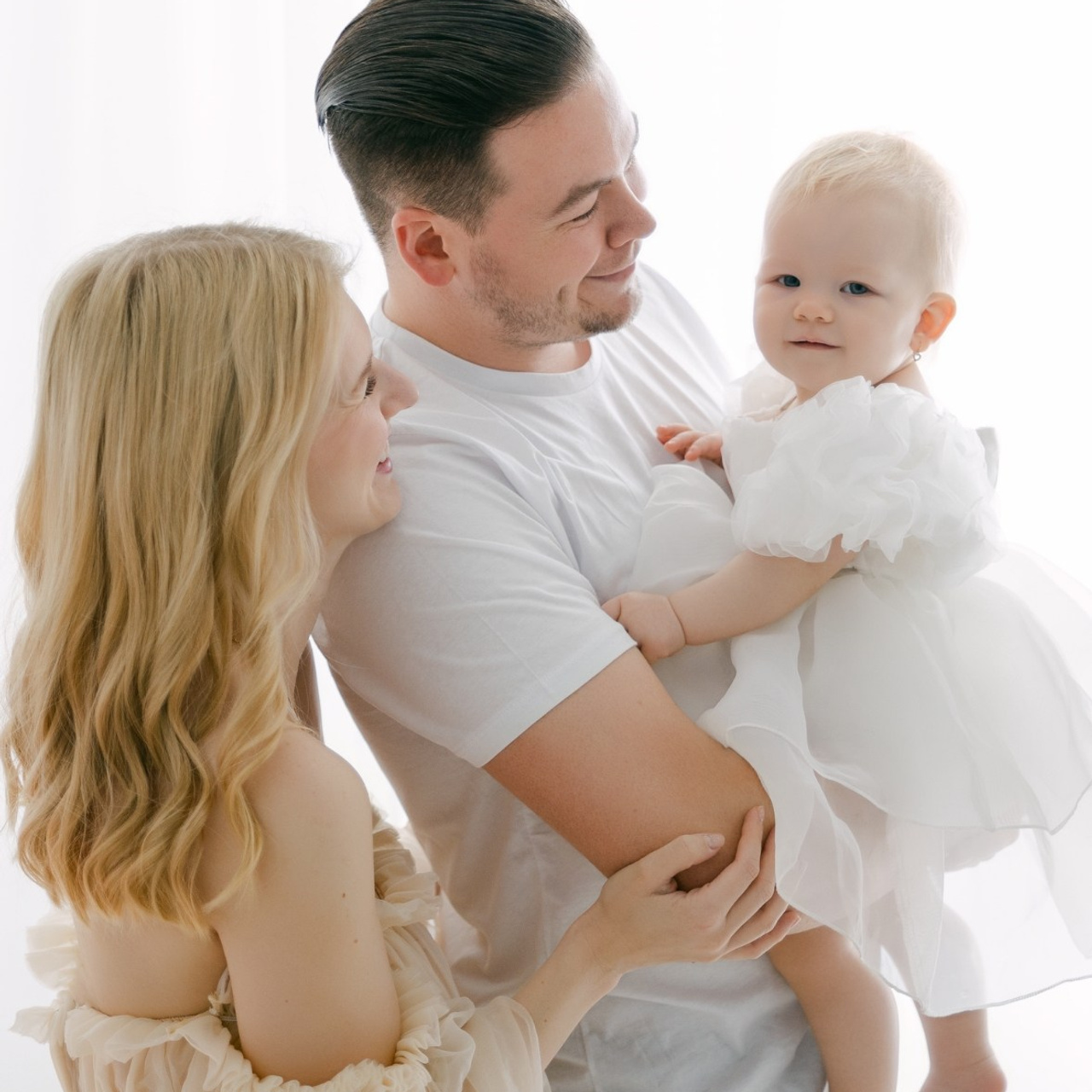 Recenze. Fotografka Andrea Hlaváčová / Karlovarský kraj / Karlovy Vary Sokolov