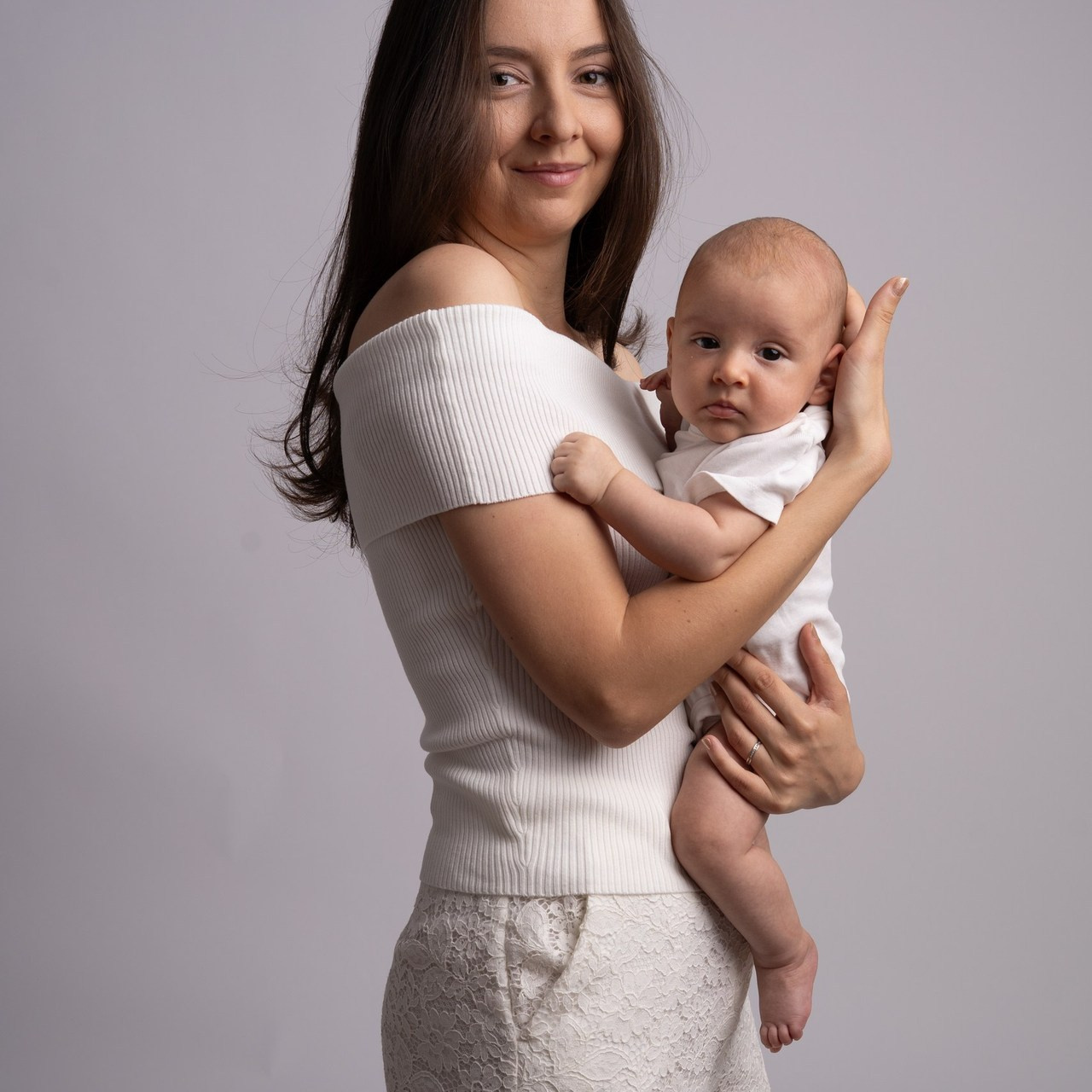 Recenzii. Fotograf maternitate, nou-născuți și familie în Cluj-Napoca | Roxana Rusu