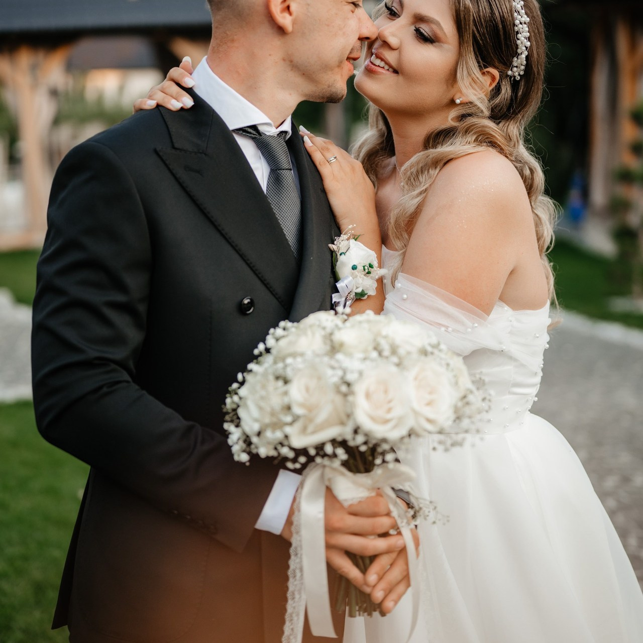 Feedback. Wedding & Family Photographer