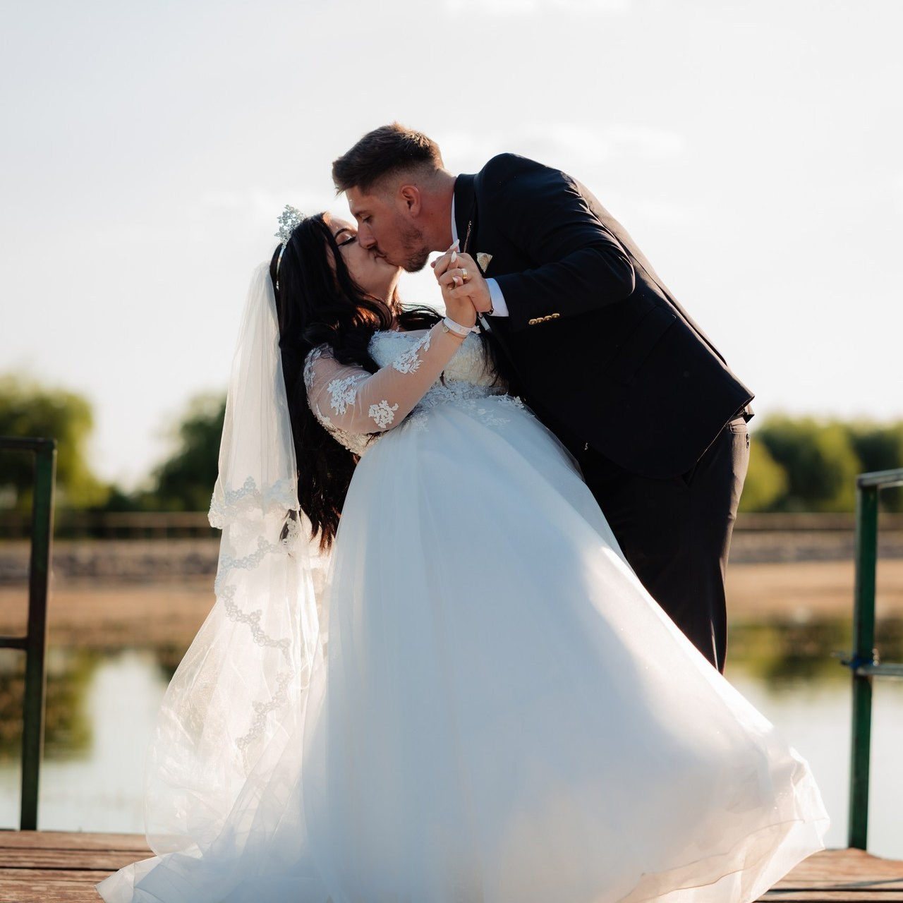 Review-uri. Andrei Voicu Fotograf. Povești nescrise, surprinse atent