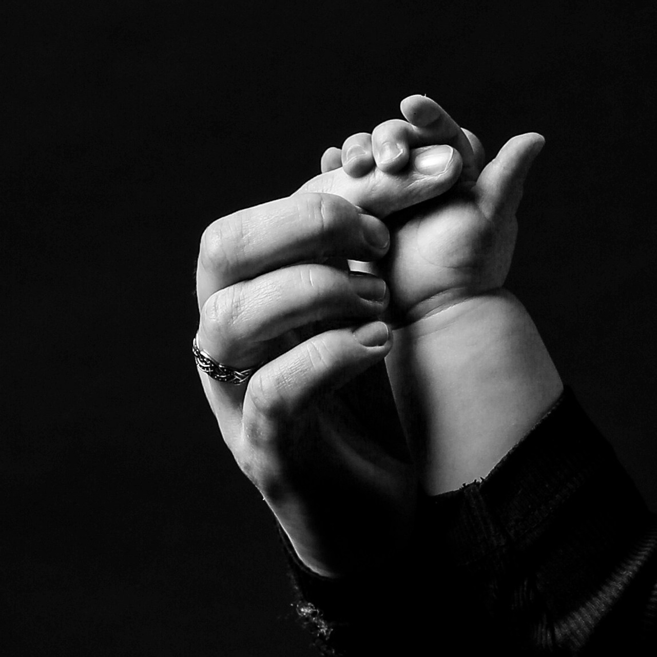 Arvostelut. Ekaterina Mansur, muotokuvafotografi Suomessa (Helsingissä ja Uudellam