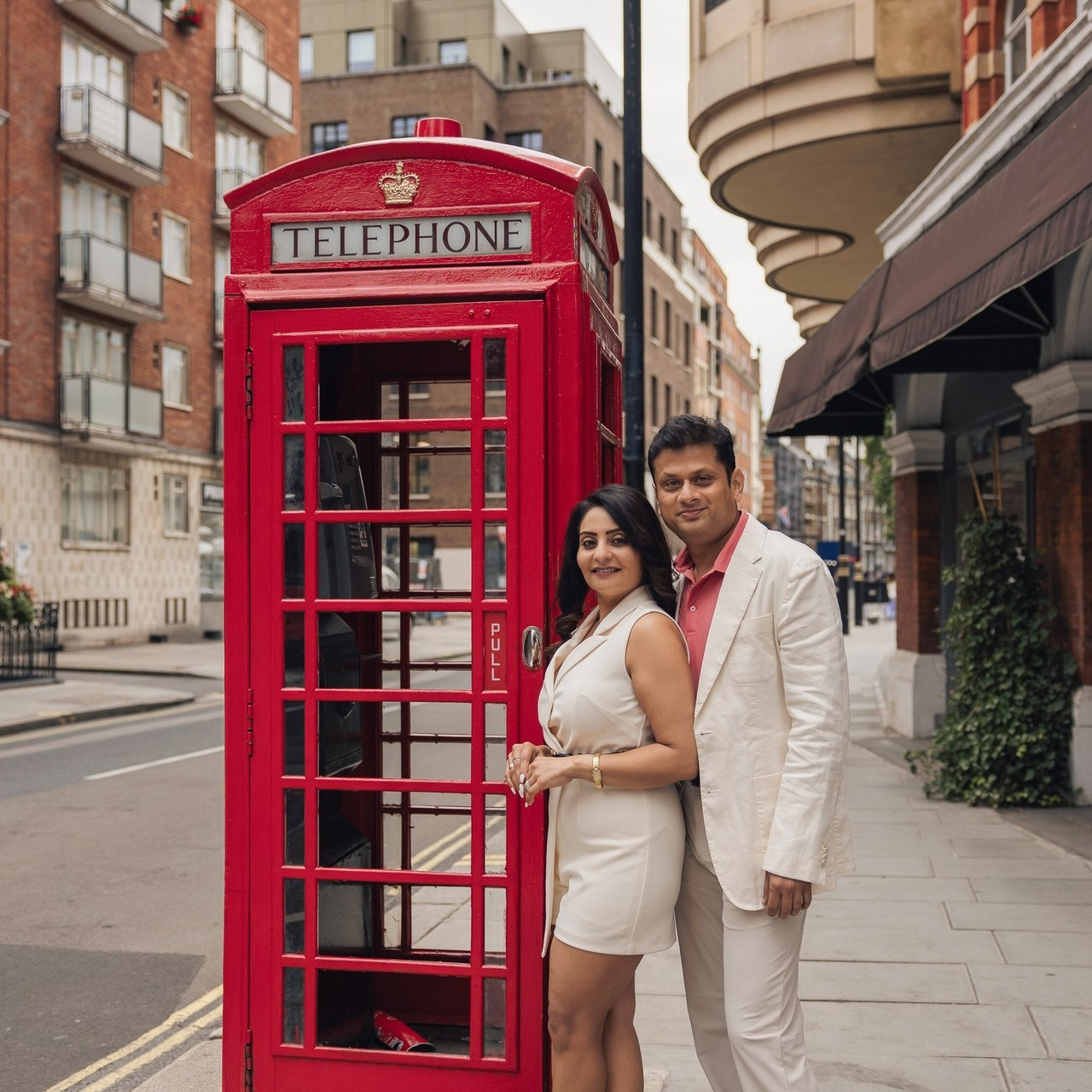 Reviews. PHOTOGRAPHER IN LONDON