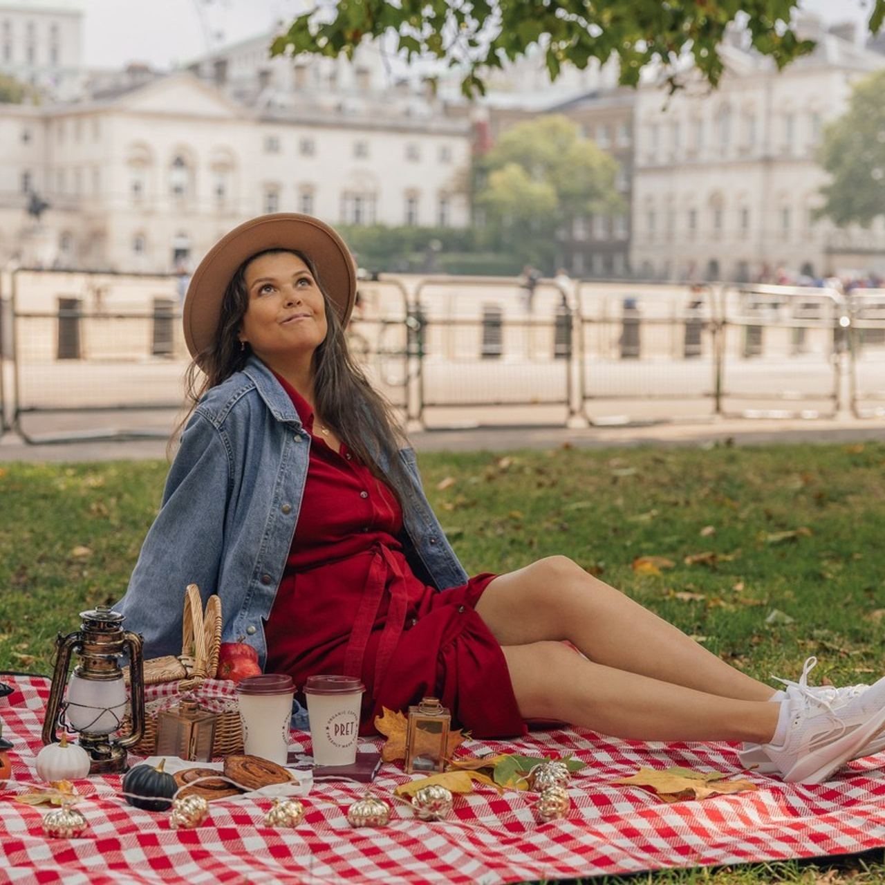 Reviews. PHOTOGRAPHER IN LONDON