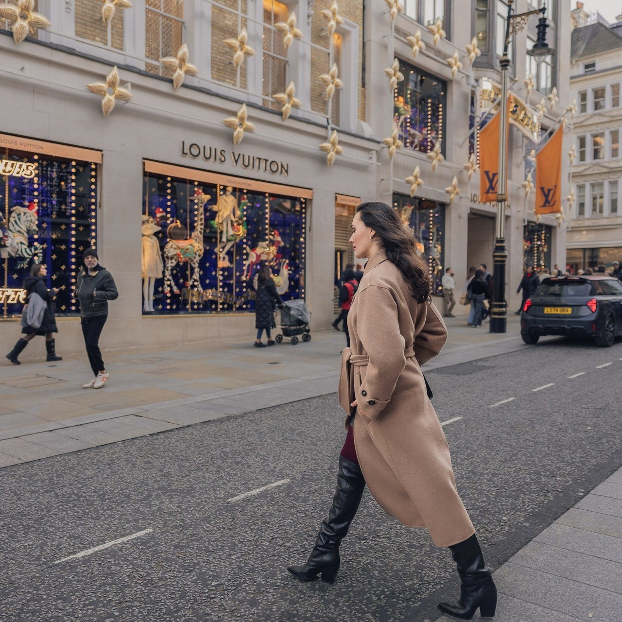 Reviews. PHOTOGRAPHER IN LONDON