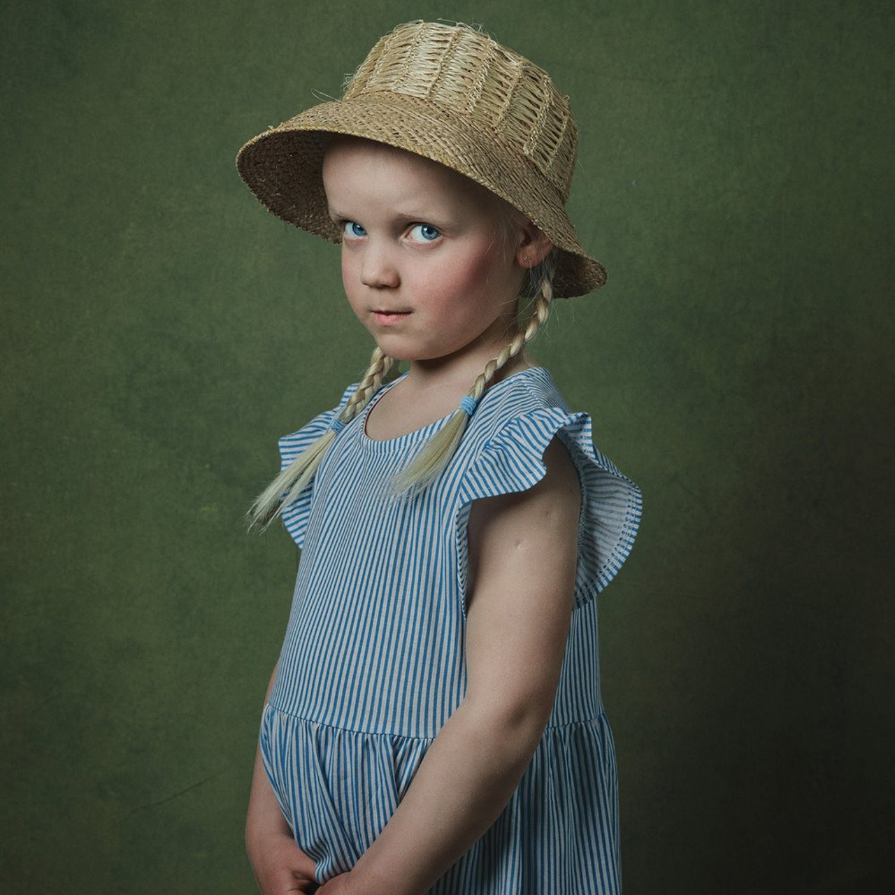 Recognitions and awards. Fine-art children photographer